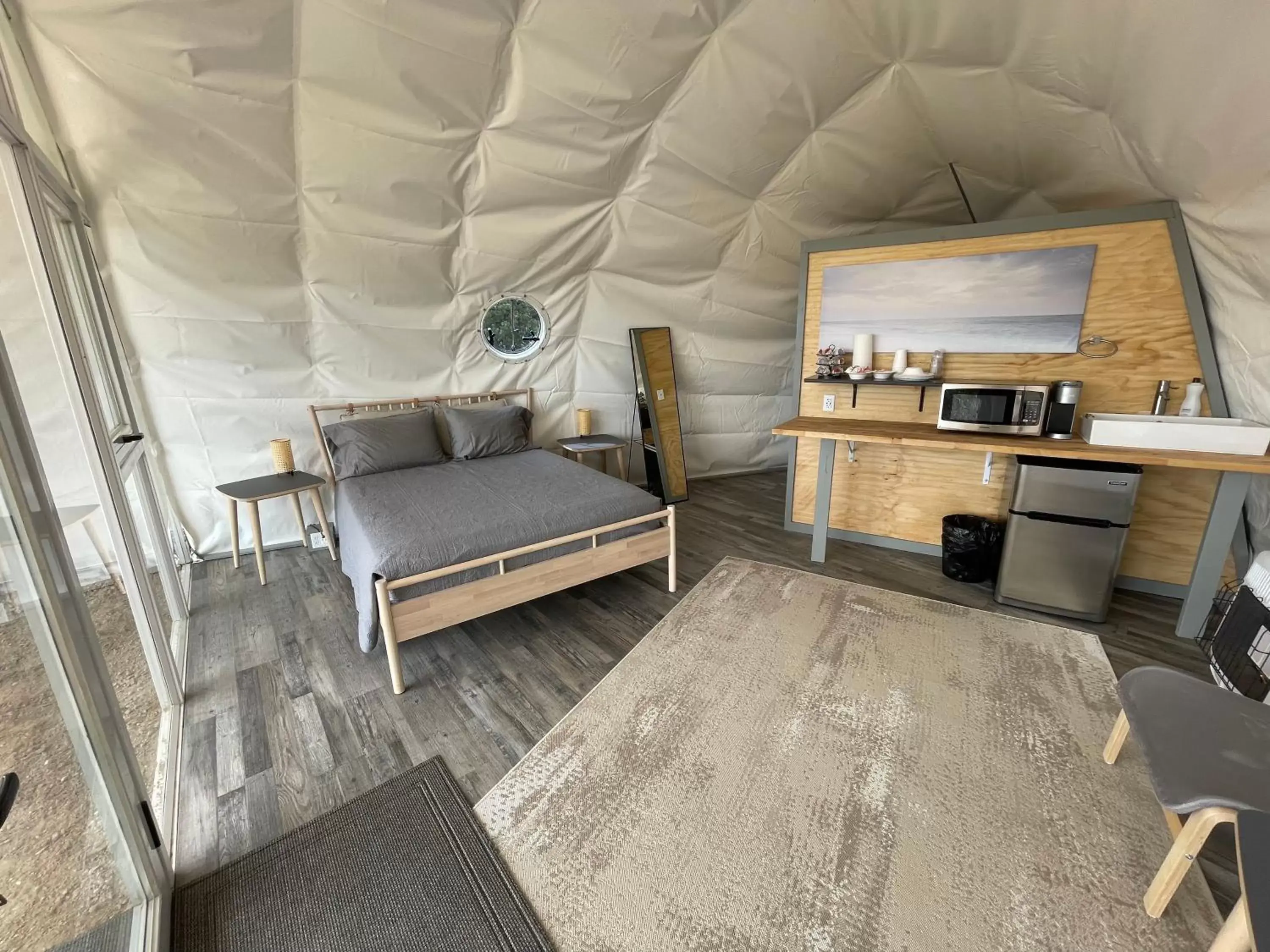 Bed, Seating Area in Canyon Rim Domes - A Luxury Glamping Experience!!