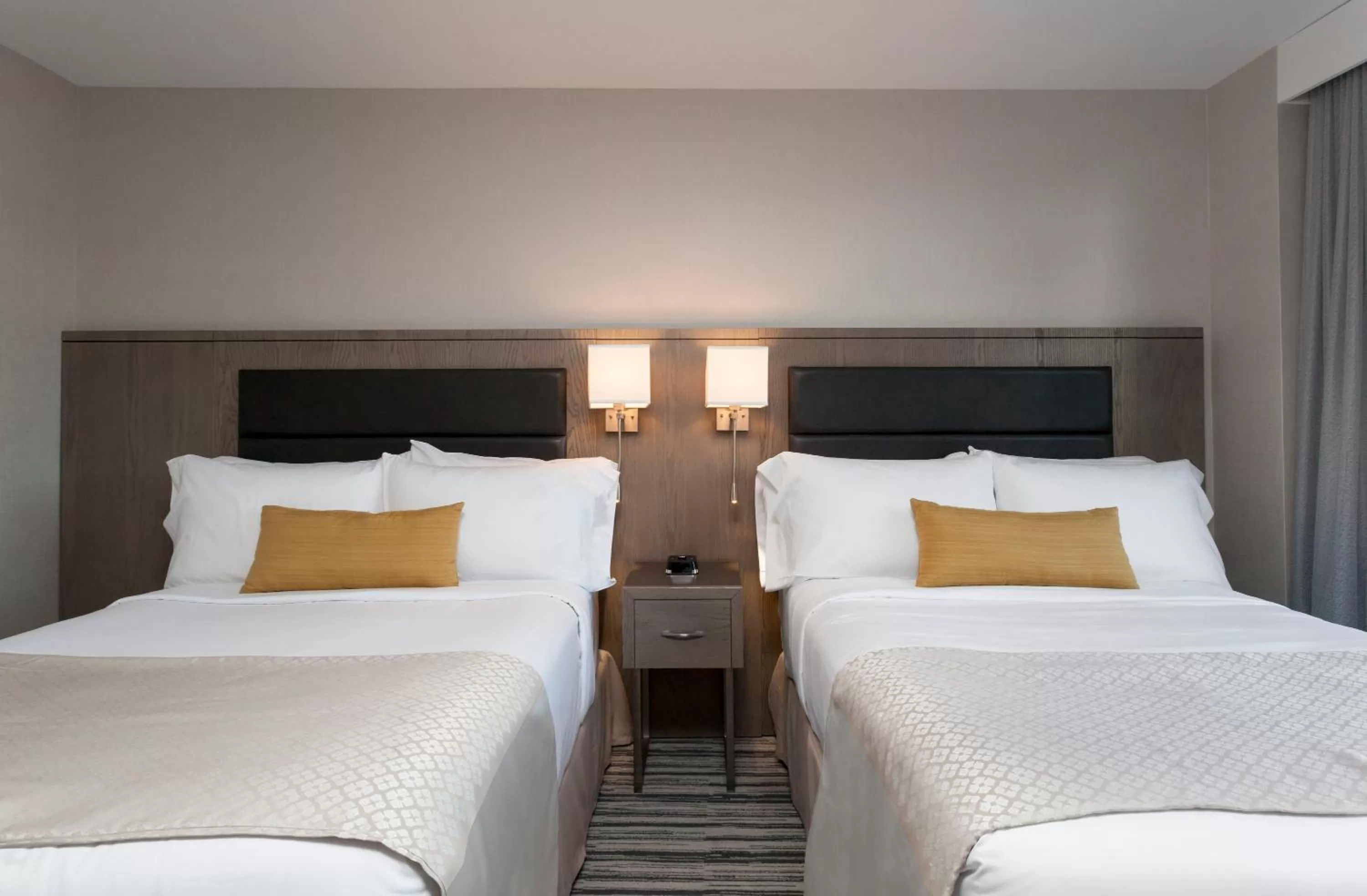 Bedroom, Room Photo in Wyndham Garden LaGuardia South