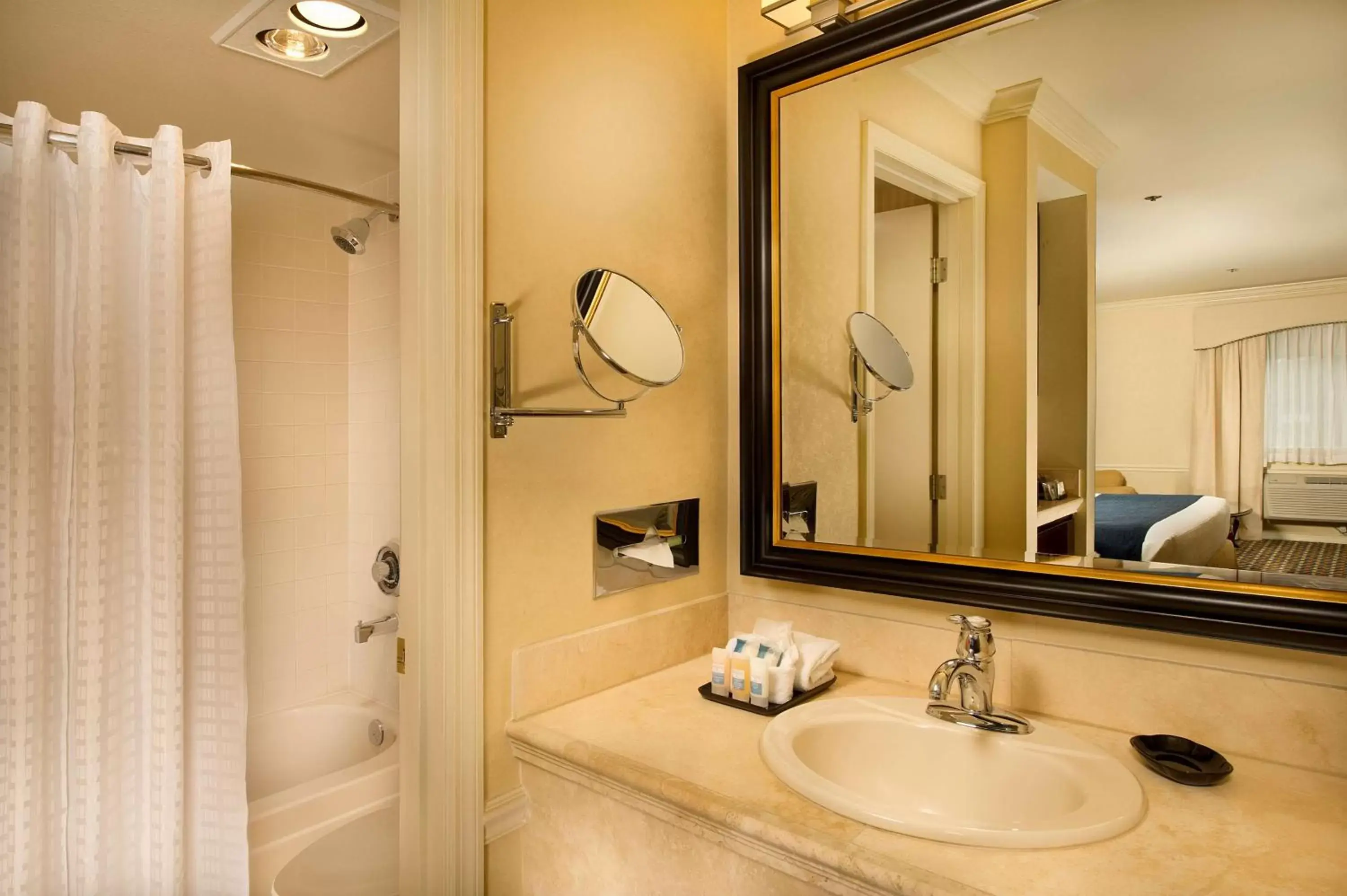 Bathroom in Best Western Premier Plaza Hotel and Conference Center