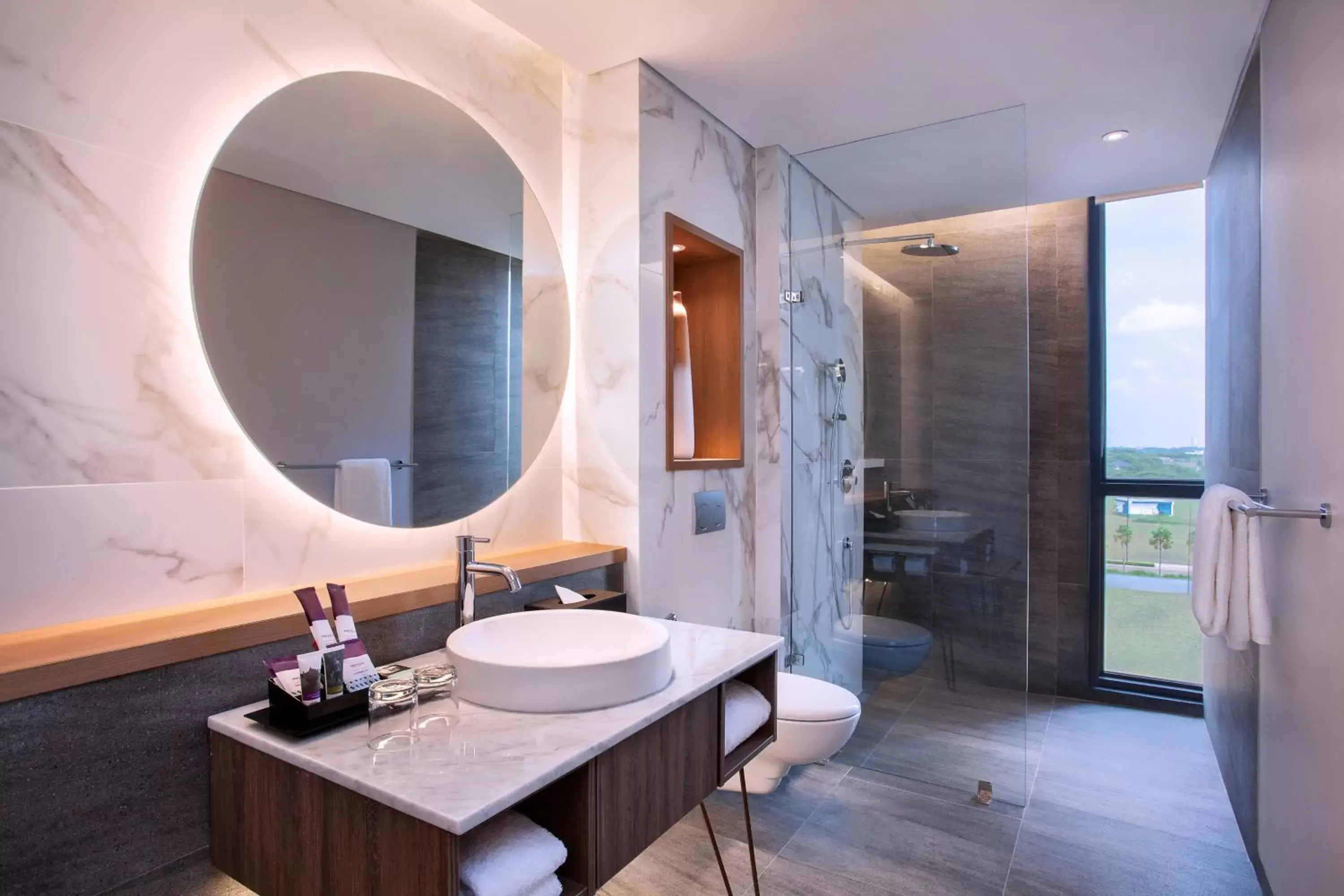 Shower, Bathroom in Mercure Tangerang BSD City