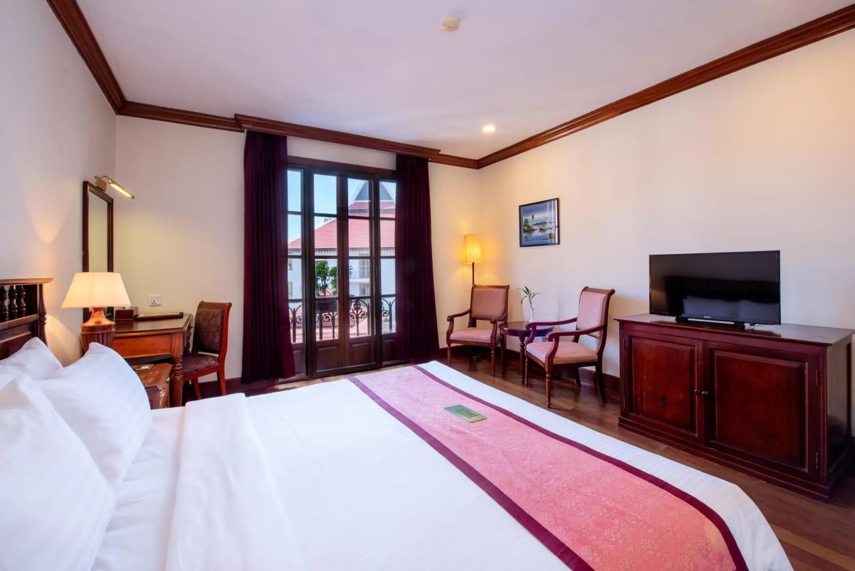 Bedroom, Bed in Steung Siemreap Hotel