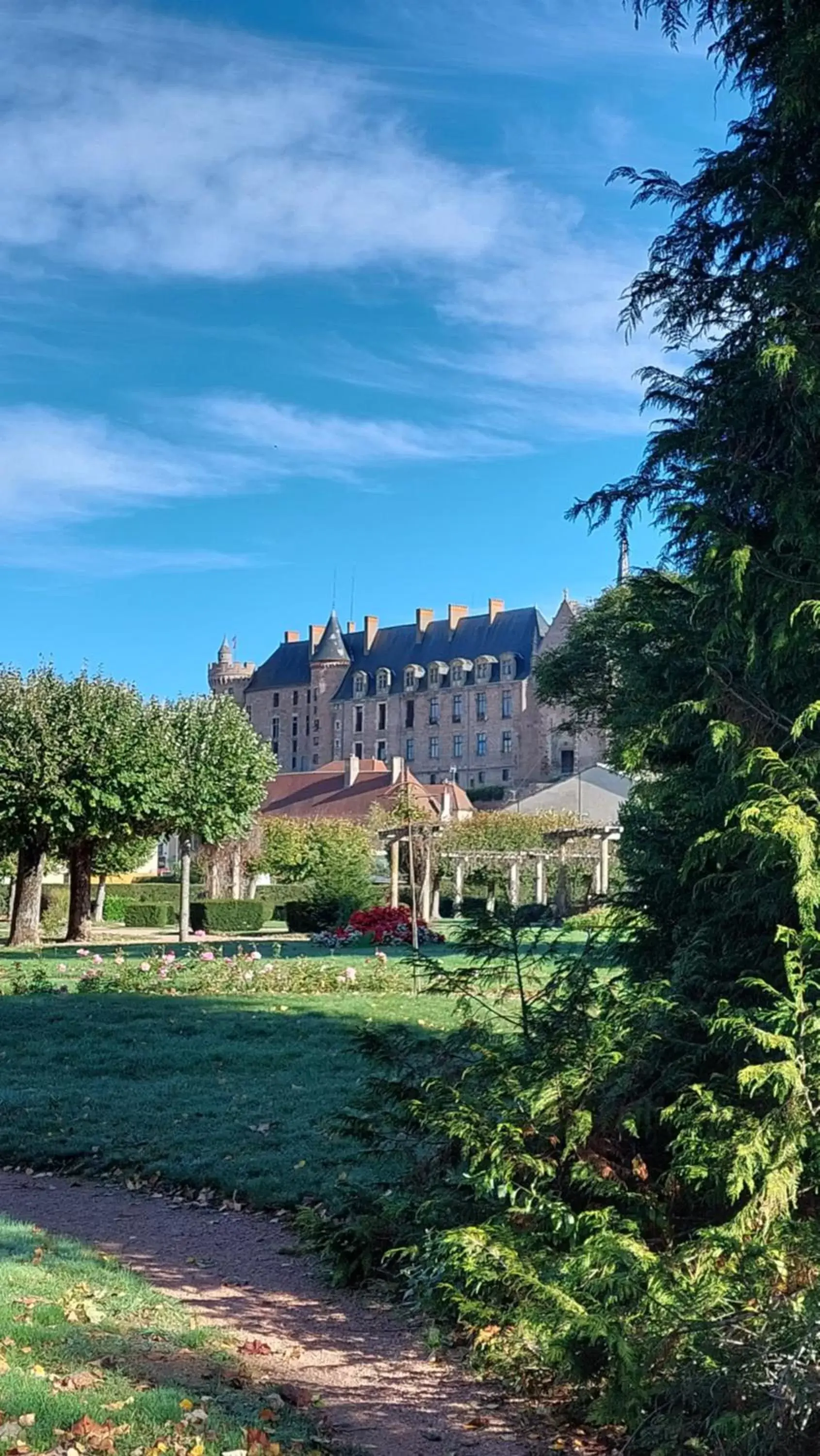 Nearby landmark, Property Building in Colette Alain Maxime