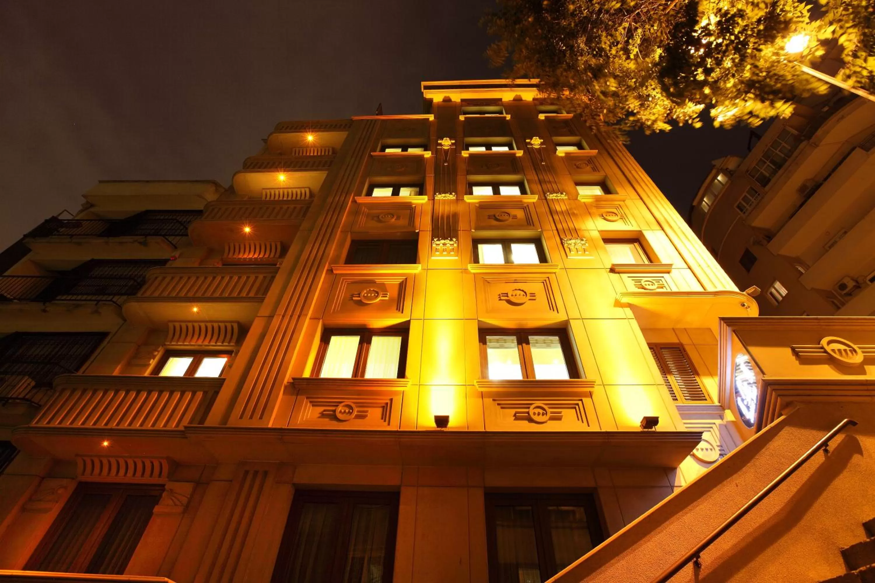 Property building in Lir Residence Suites LONG STAY