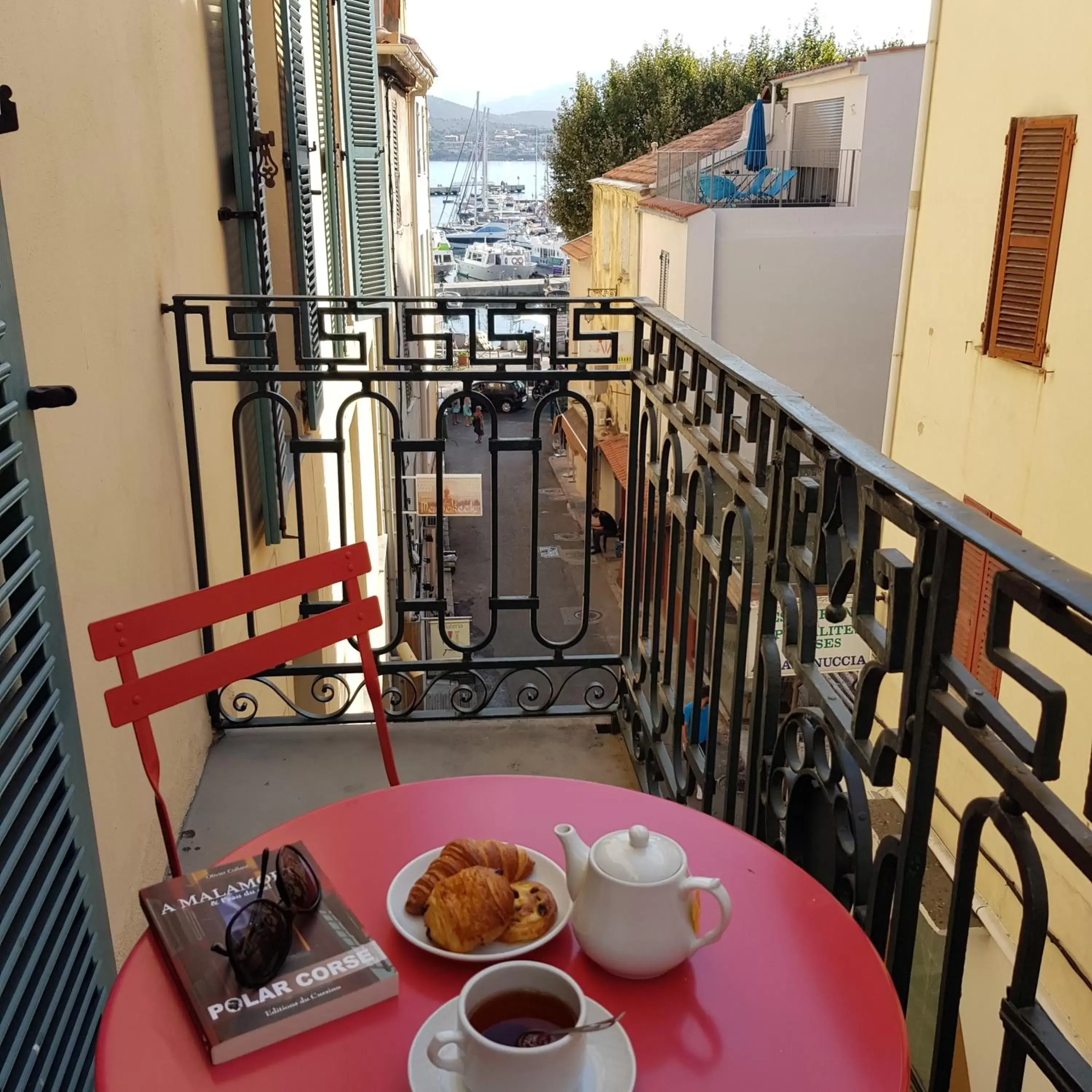 Balcony/Terrace in Hôtel Palazzu POZZO DI BORGO