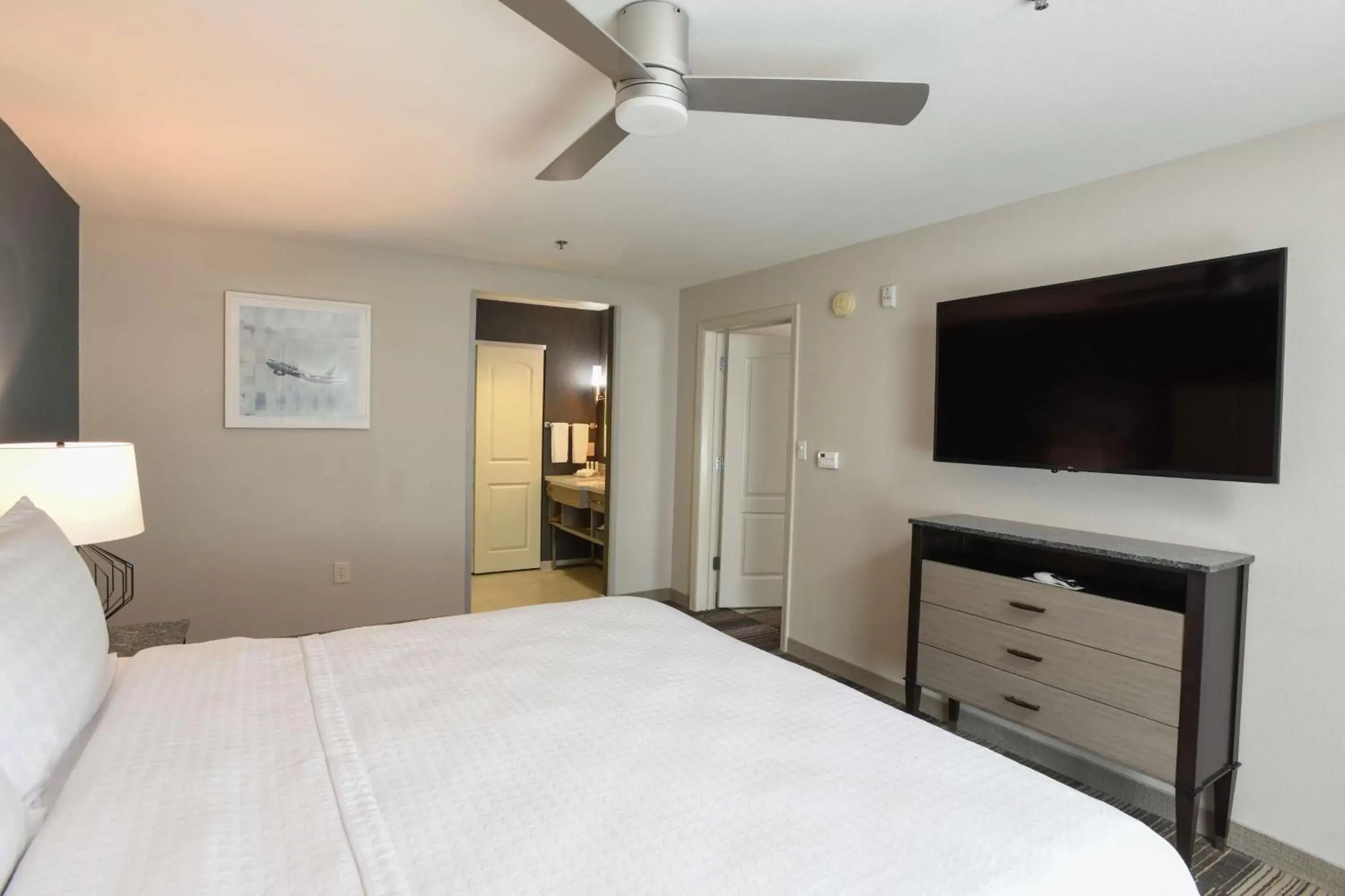 Bedroom, Bed in Homewood Suites Cincinnati Airport South-Florence