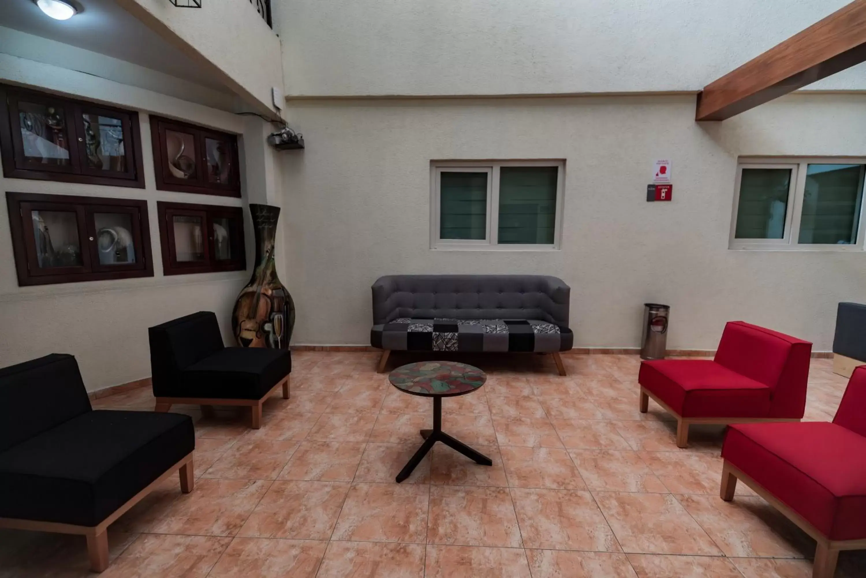 Living room, Seating Area in Hotel Alcazar - Guadalajara Centro Historico