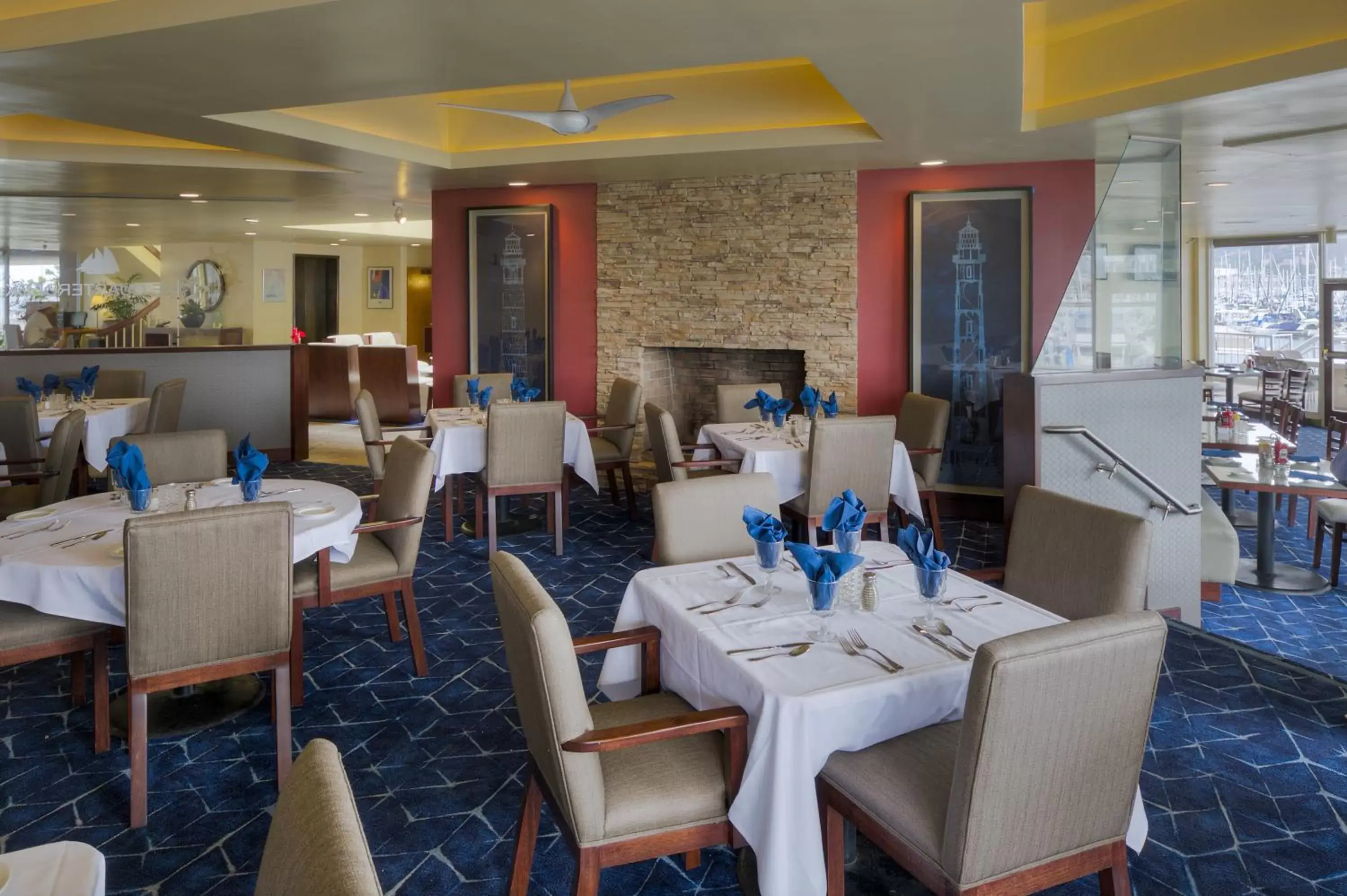 Restaurant/Places to Eat in Bay Club Hotel and Marina