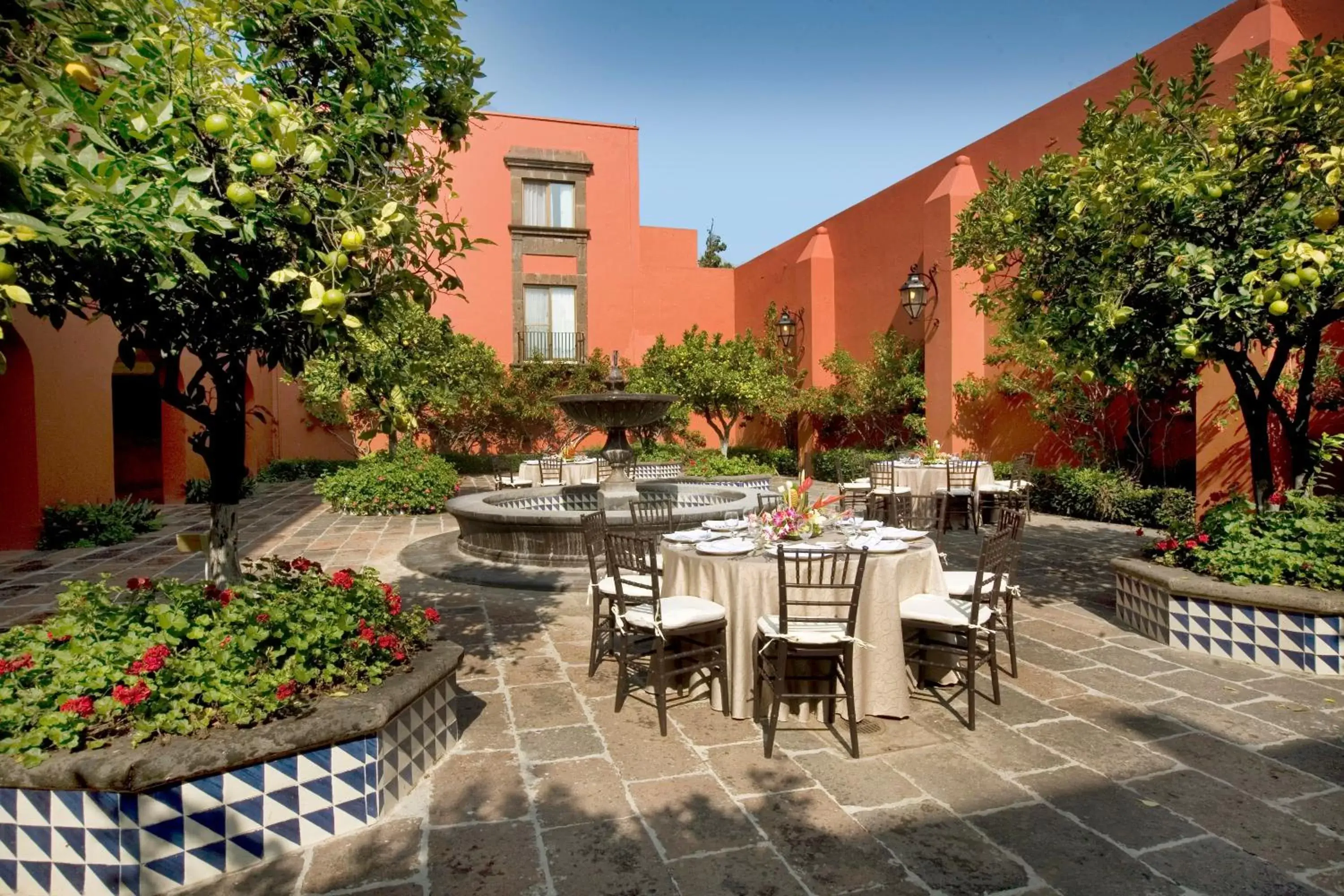 Meeting/conference room, Restaurant/Places to Eat in Fiesta Americana Hacienda Galindo Resort & Spa