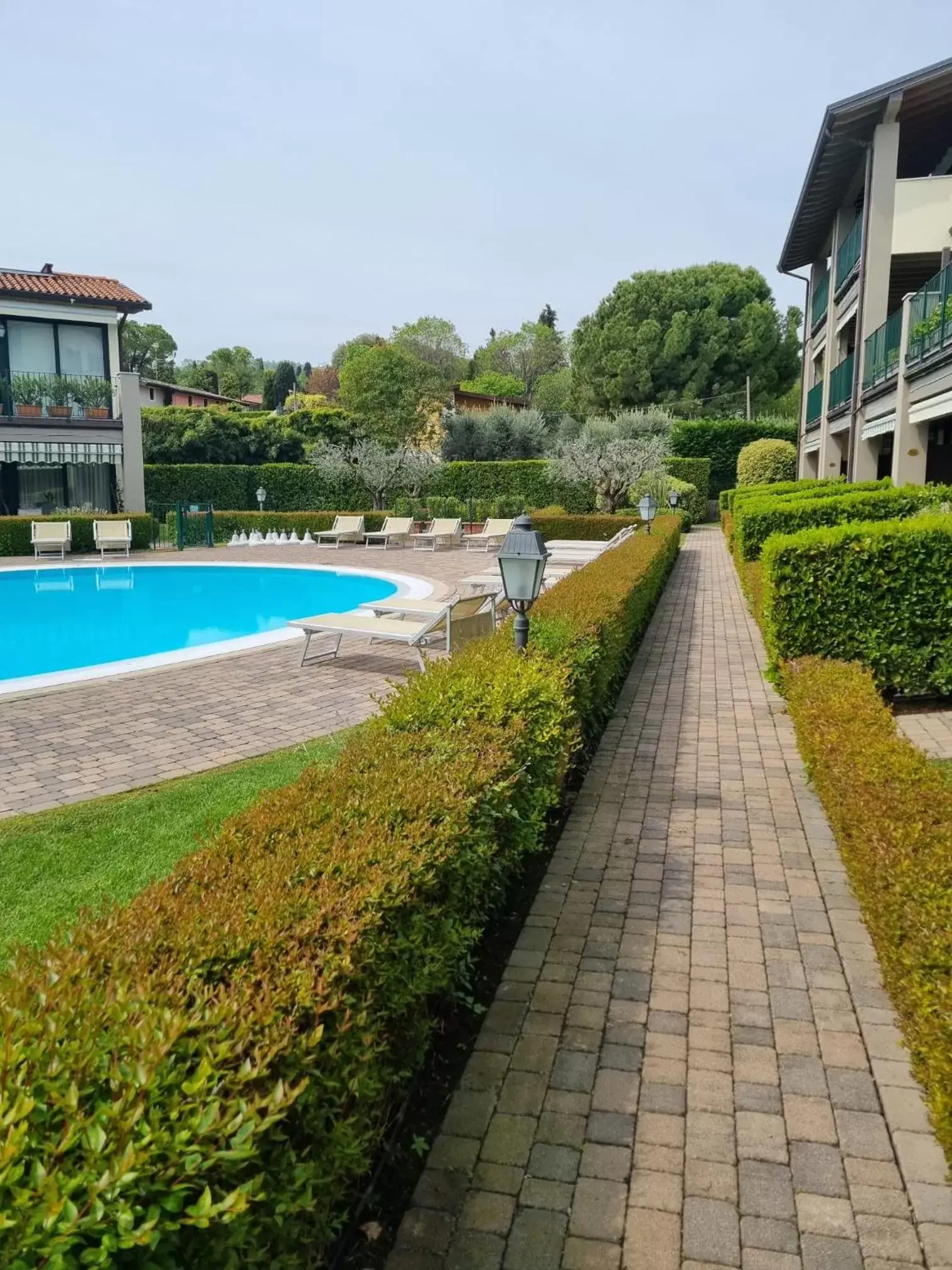 Property building, Swimming Pool in Le Terrazze sul Lago Hotel & Residence