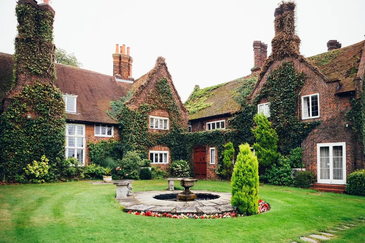 Property Building in Mercure Letchworth Hall Hotel