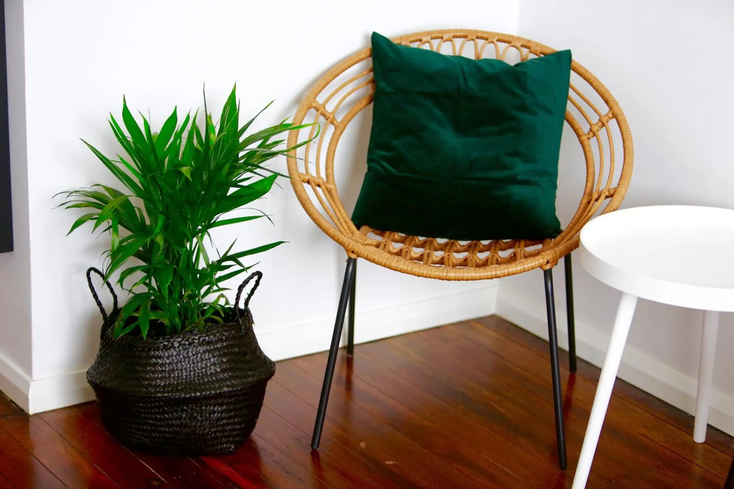 Seating Area in Tea Gardens Hotel