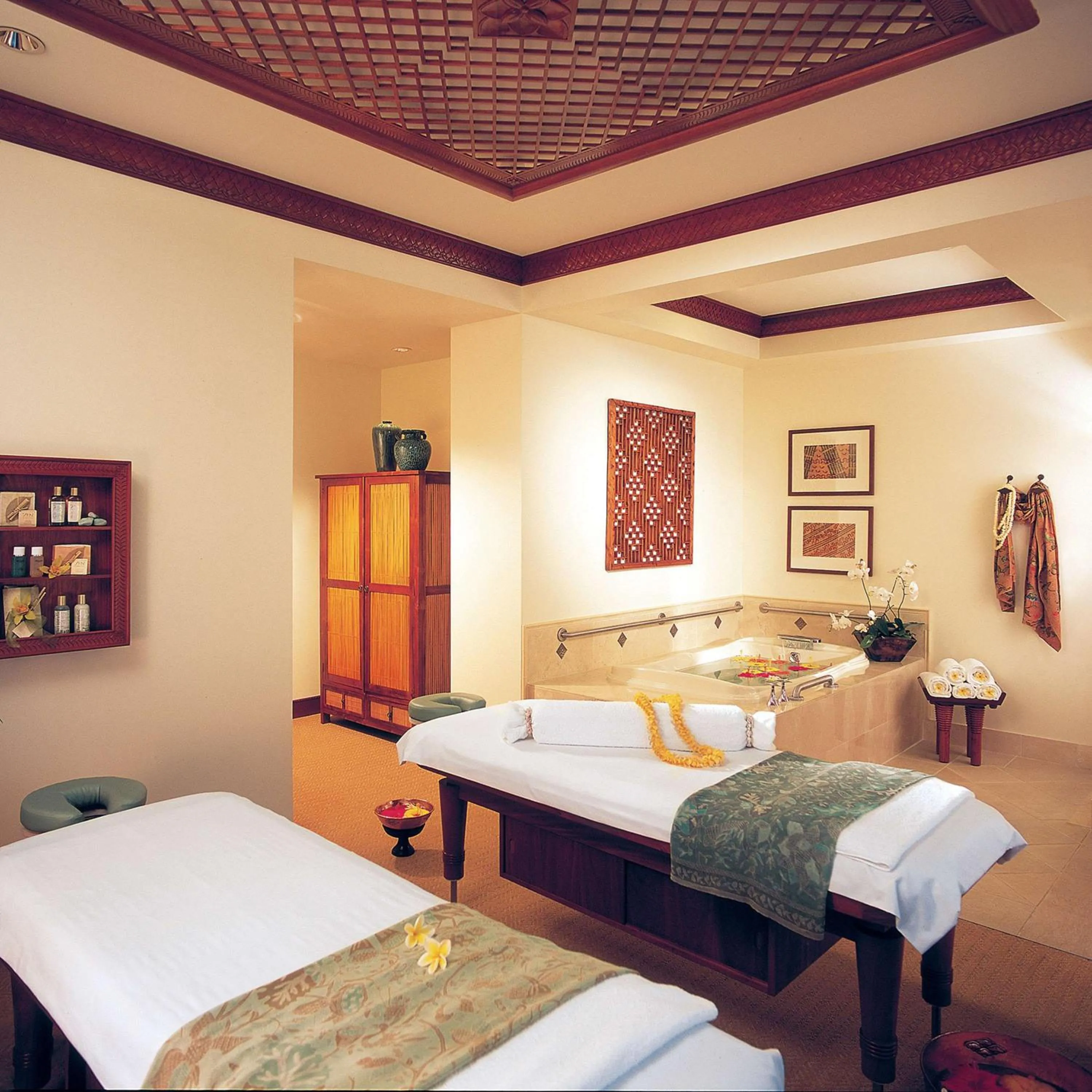 Sports, Bed in Hilton Grand Vacation Club The Grand Islander Waikiki Honolulu