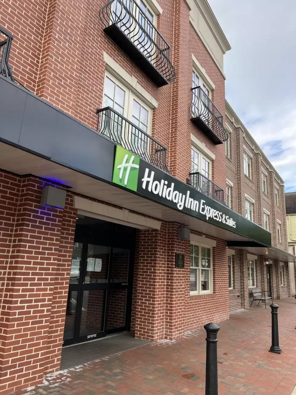 Property Building in Holiday Inn Express & Suites - Dahlonega - University Area, an IHG Hotel