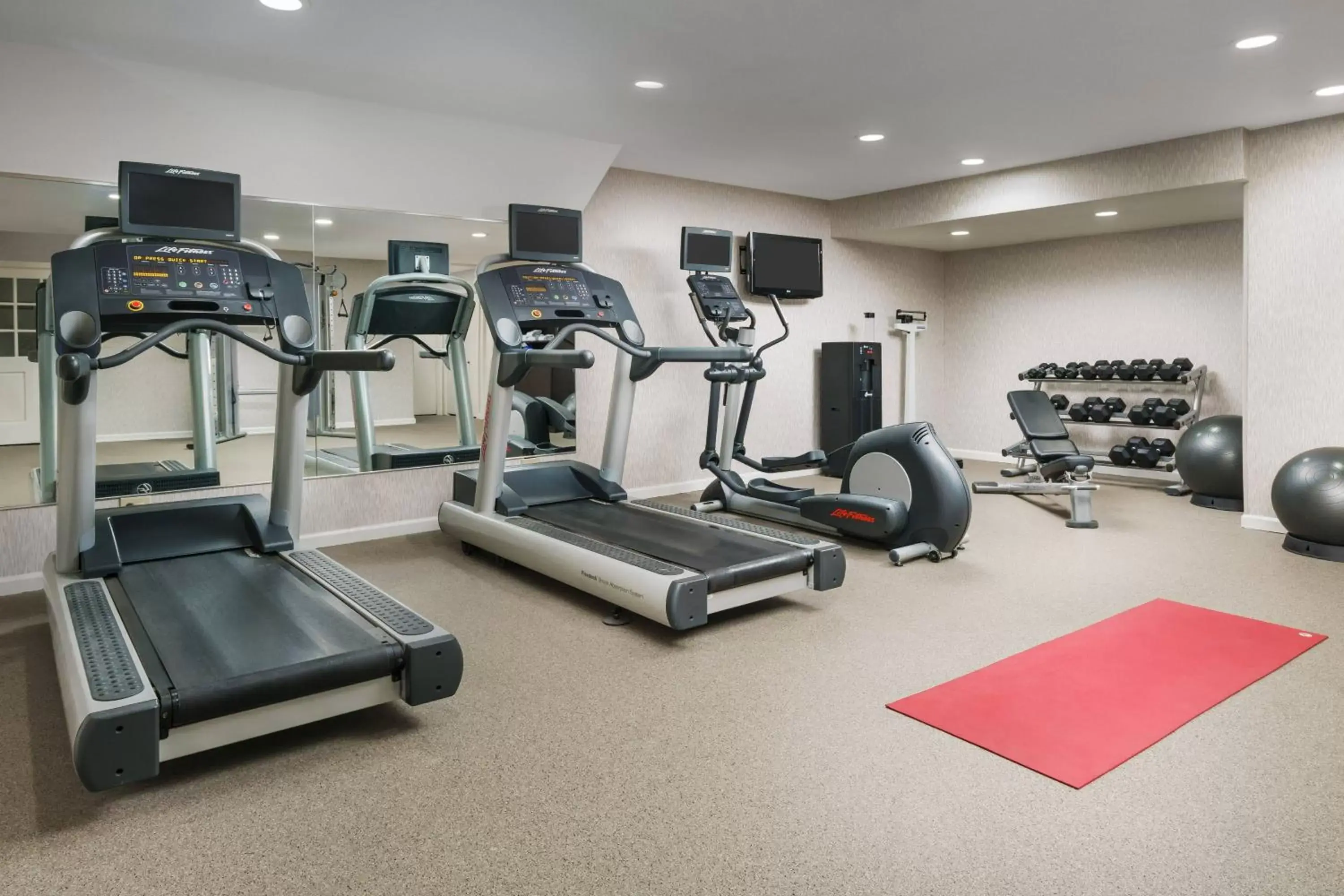 Fitness centre/facilities, Fitness Center/Facilities in Residence Inn Hartford Windsor