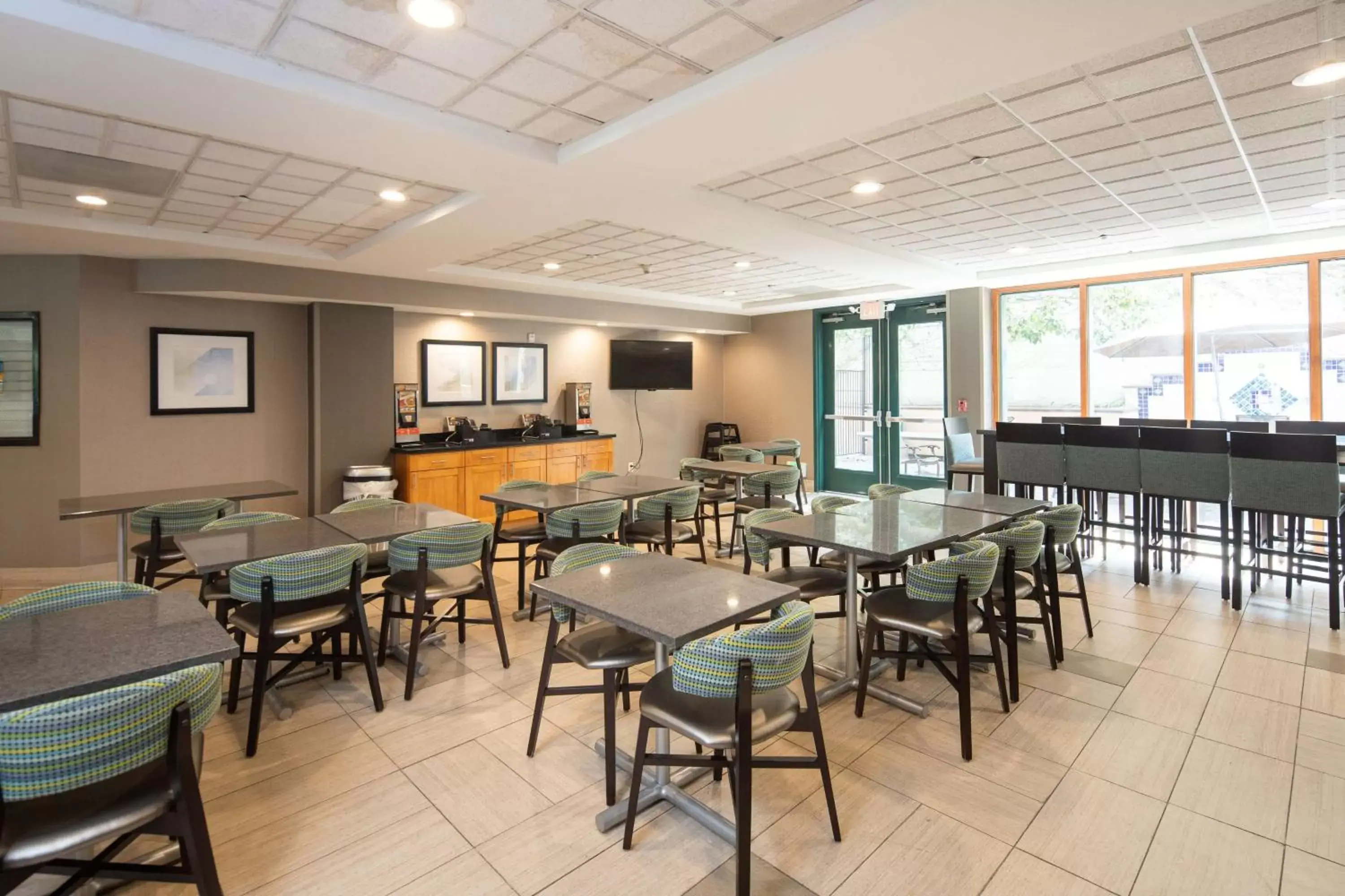 Restaurant/places to eat in Best Western Inn & Suites San Mateo - San Francisco Airport Restaurant/places to eat in Best Western Inn & Suites San Mateo - San Francisco Airport