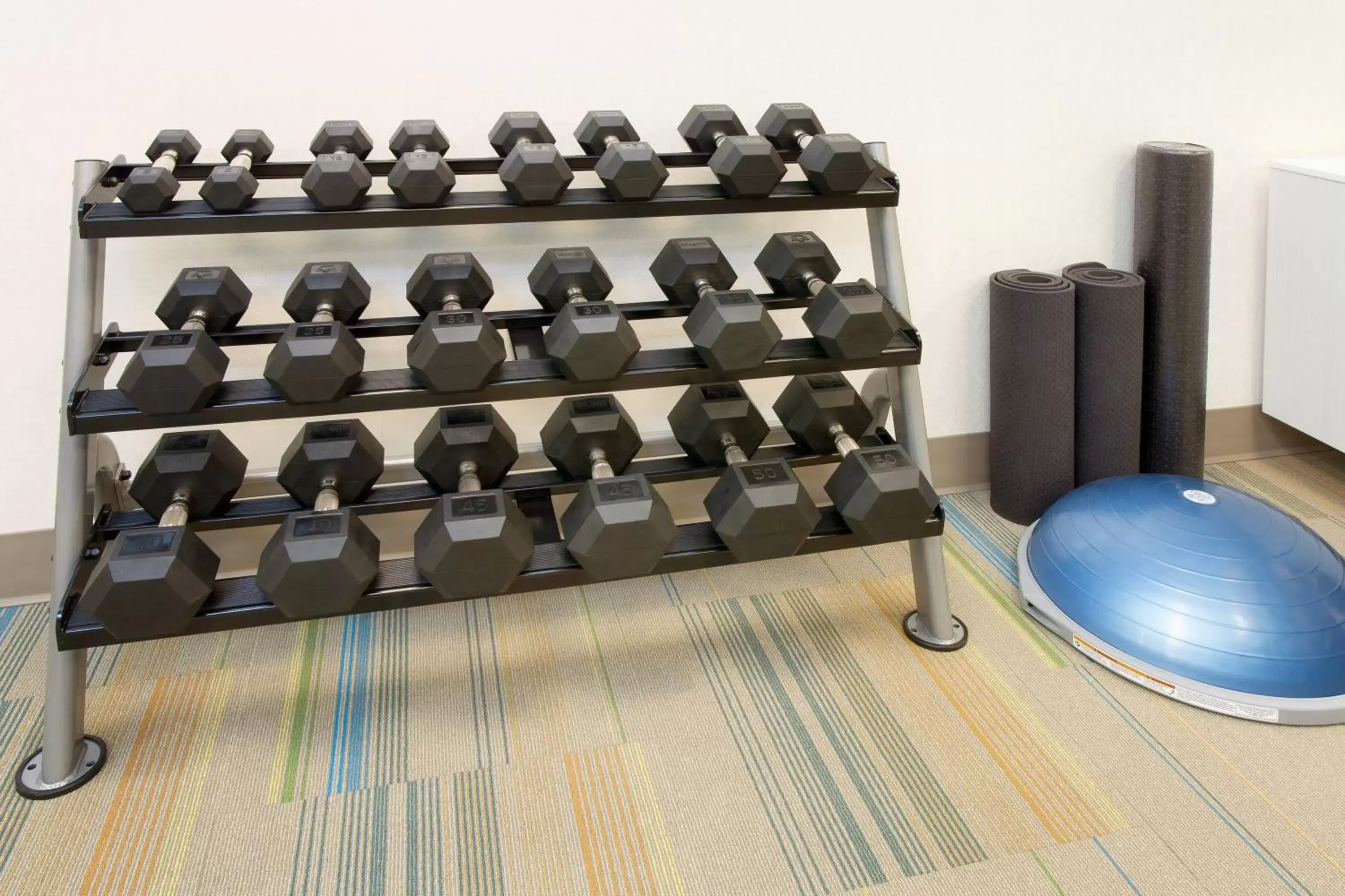 Fitness centre/facilities, Fitness Center/Facilities in Holiday Inn Express & Suites - Sterling Heights-Detroit Area, an IHG Hotel