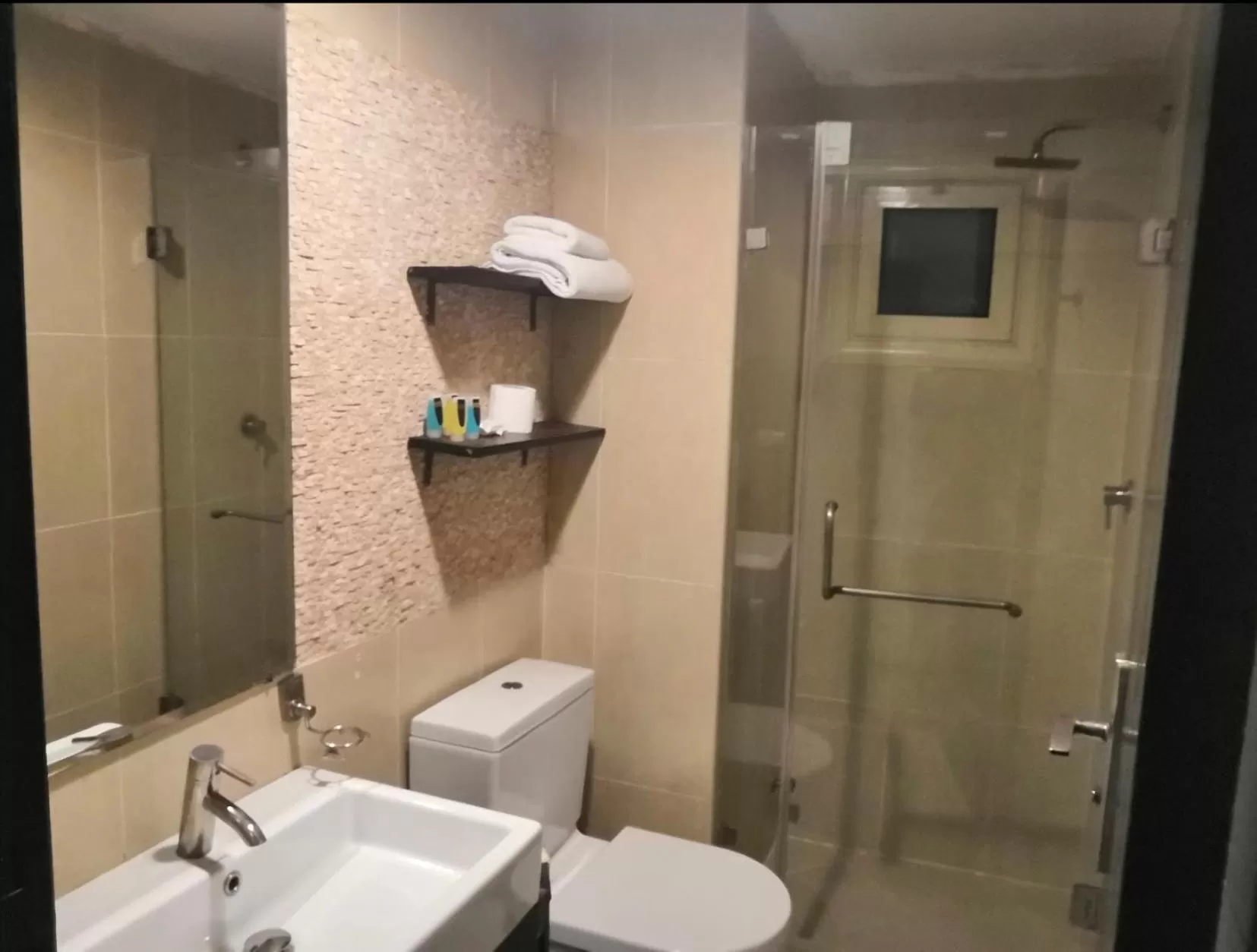 Bathroom in NewCity Hotel & Suites