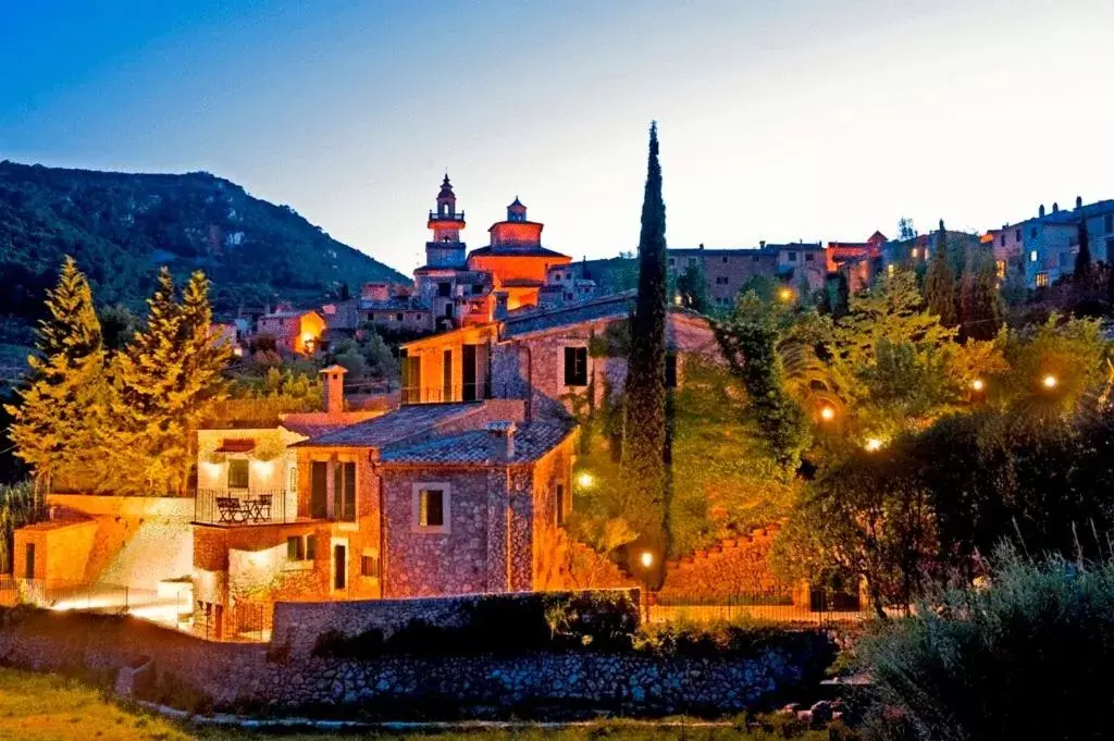 Facade/entrance in Sa Vall Valldemossa Facade/entrance in Sa Vall Valldemossa