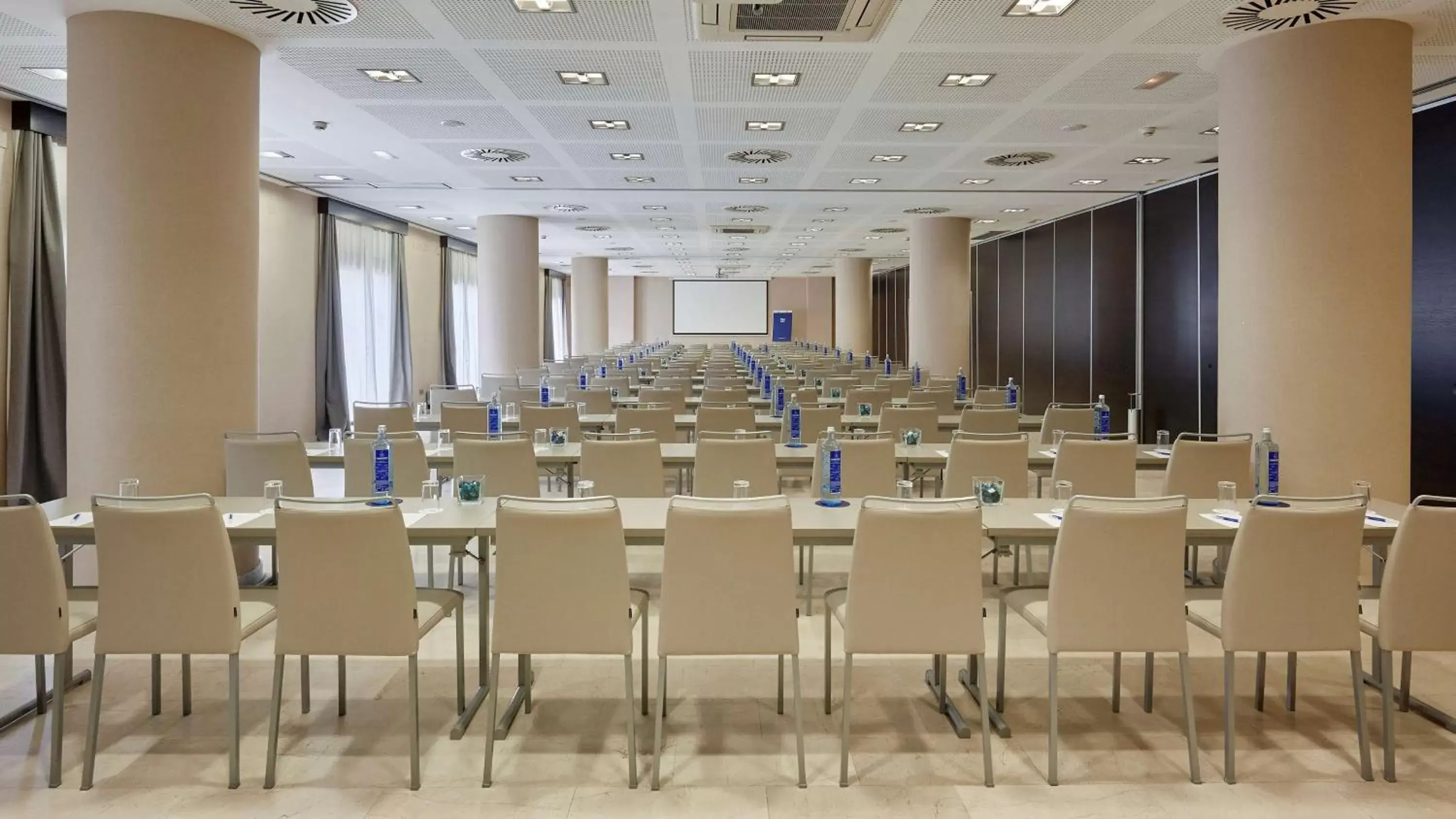 Meeting/conference room in NH Alicante