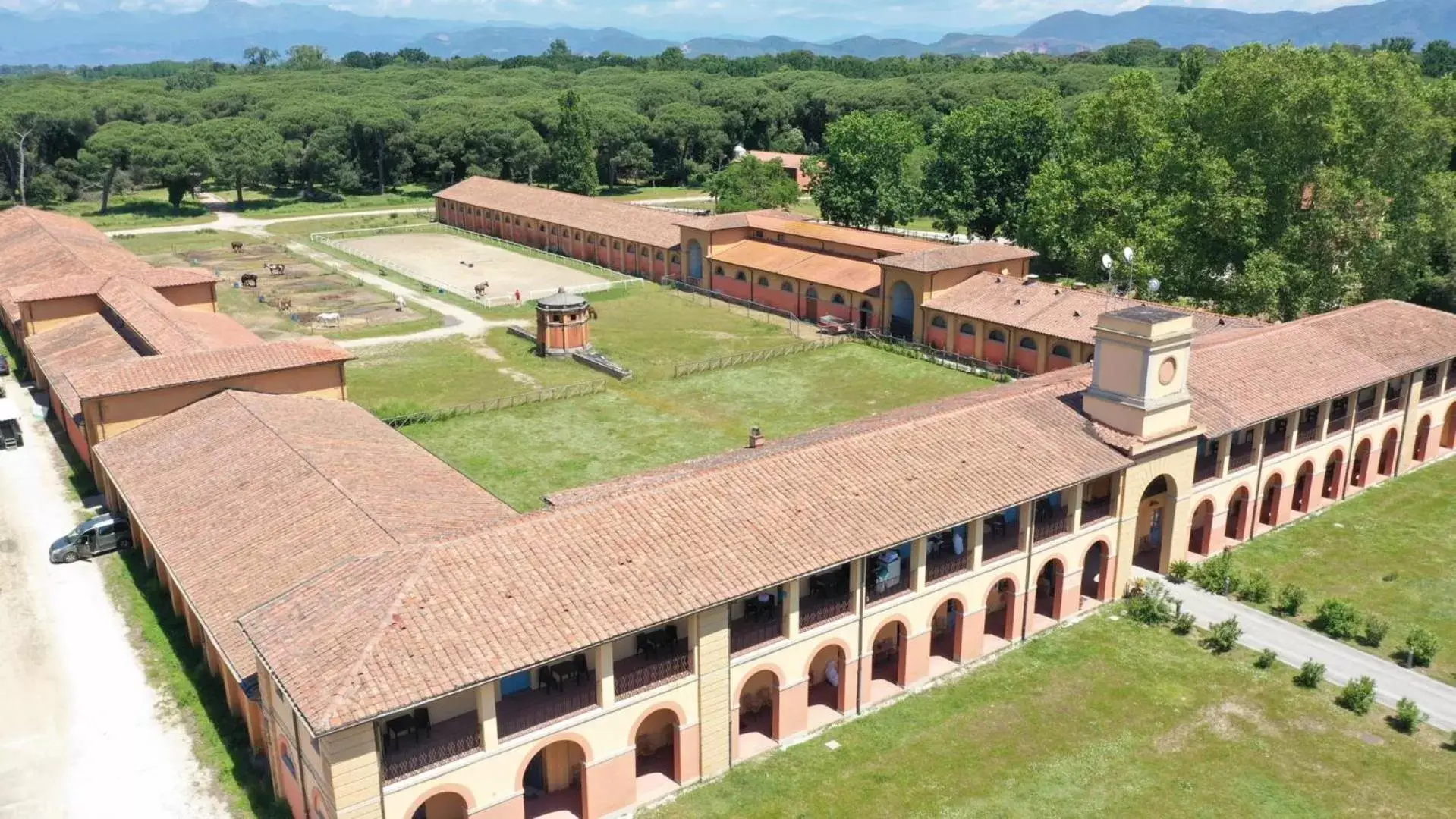 Bird's eye view, Bird's-eye View in Casale La Sterpaia