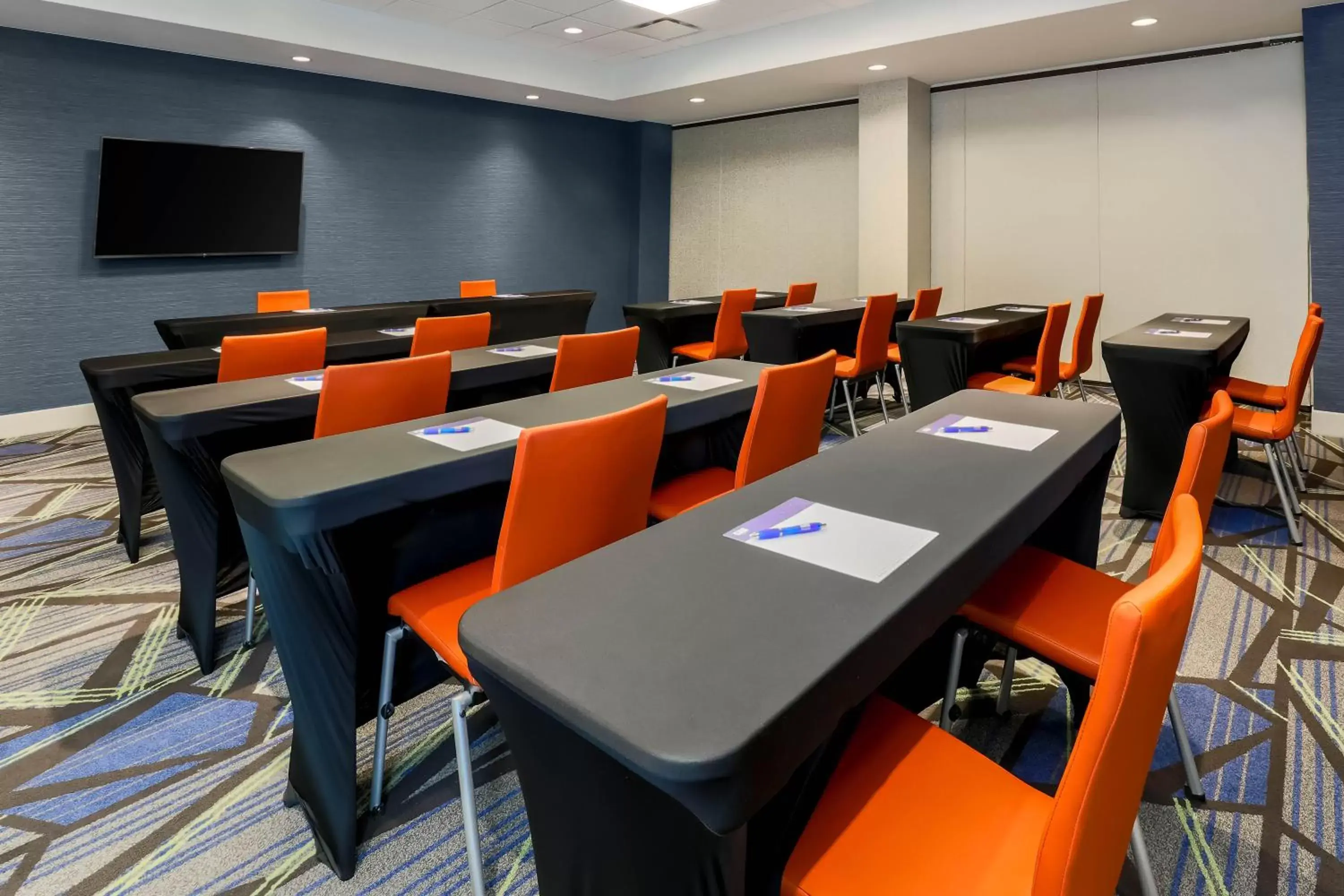 Meeting/conference room in Holiday Inn Express Hotel & Suites Fort Worth Downtown, an IHG Hotel