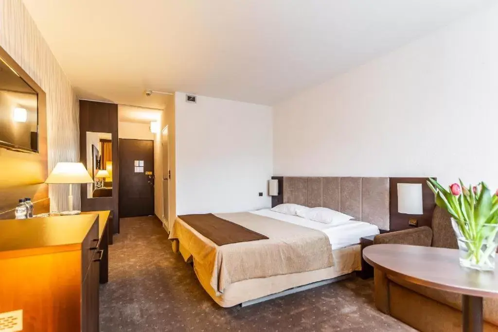 Bed in Hotel Solny