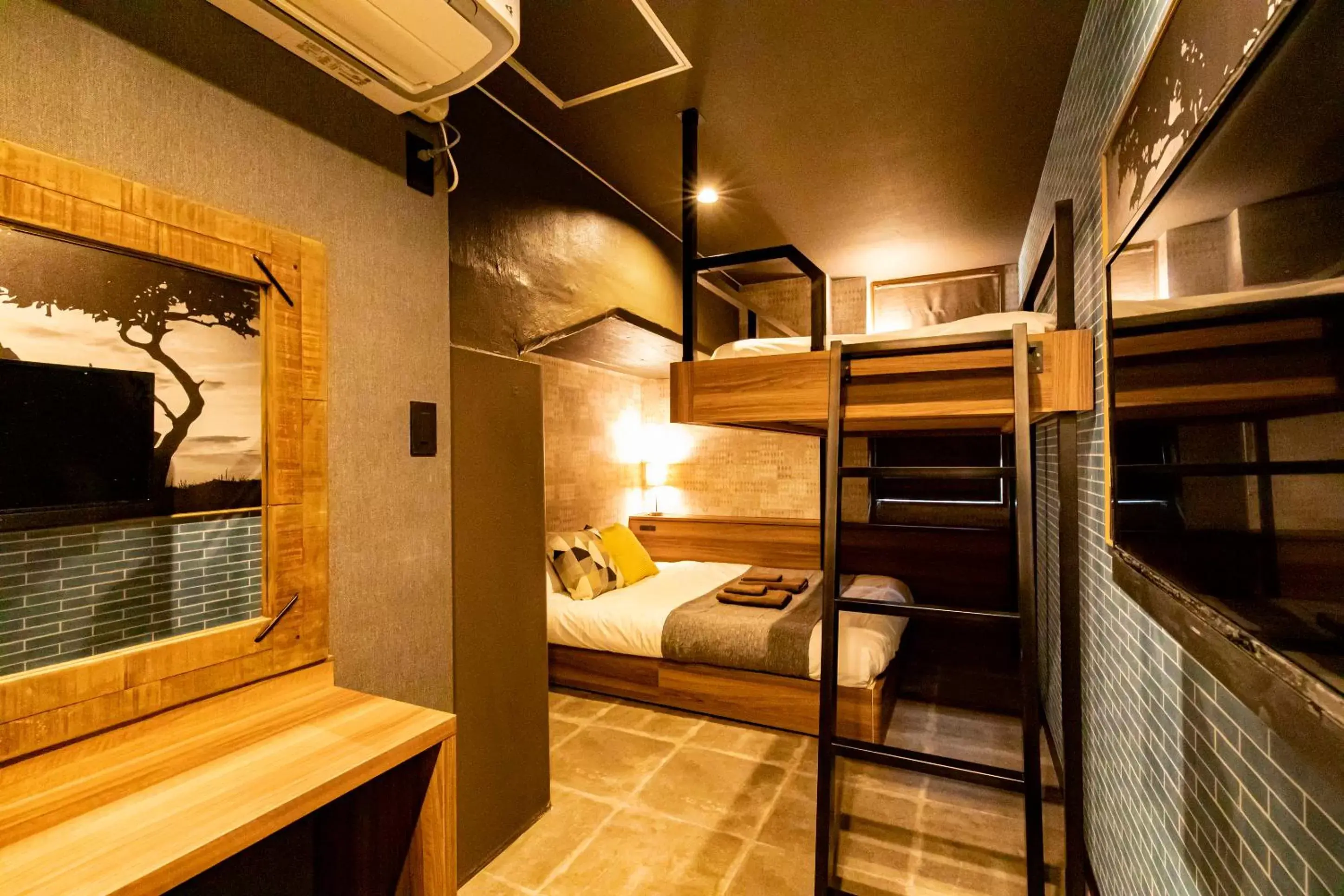 Bed in UNDER RAILWAY HOTEL AKIHABARA Bed in UNDER RAILWAY HOTEL AKIHABARA