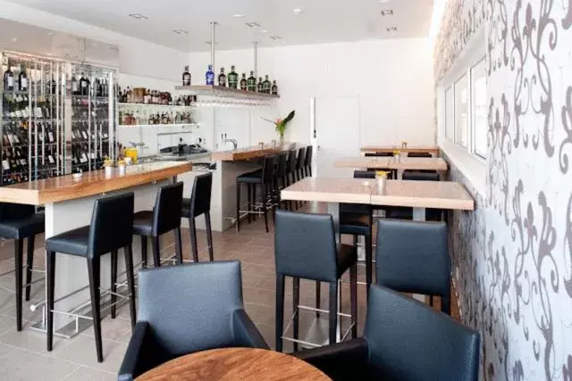 Lounge or bar in Hotel Arcade Lounge or bar in Hotel Arcade