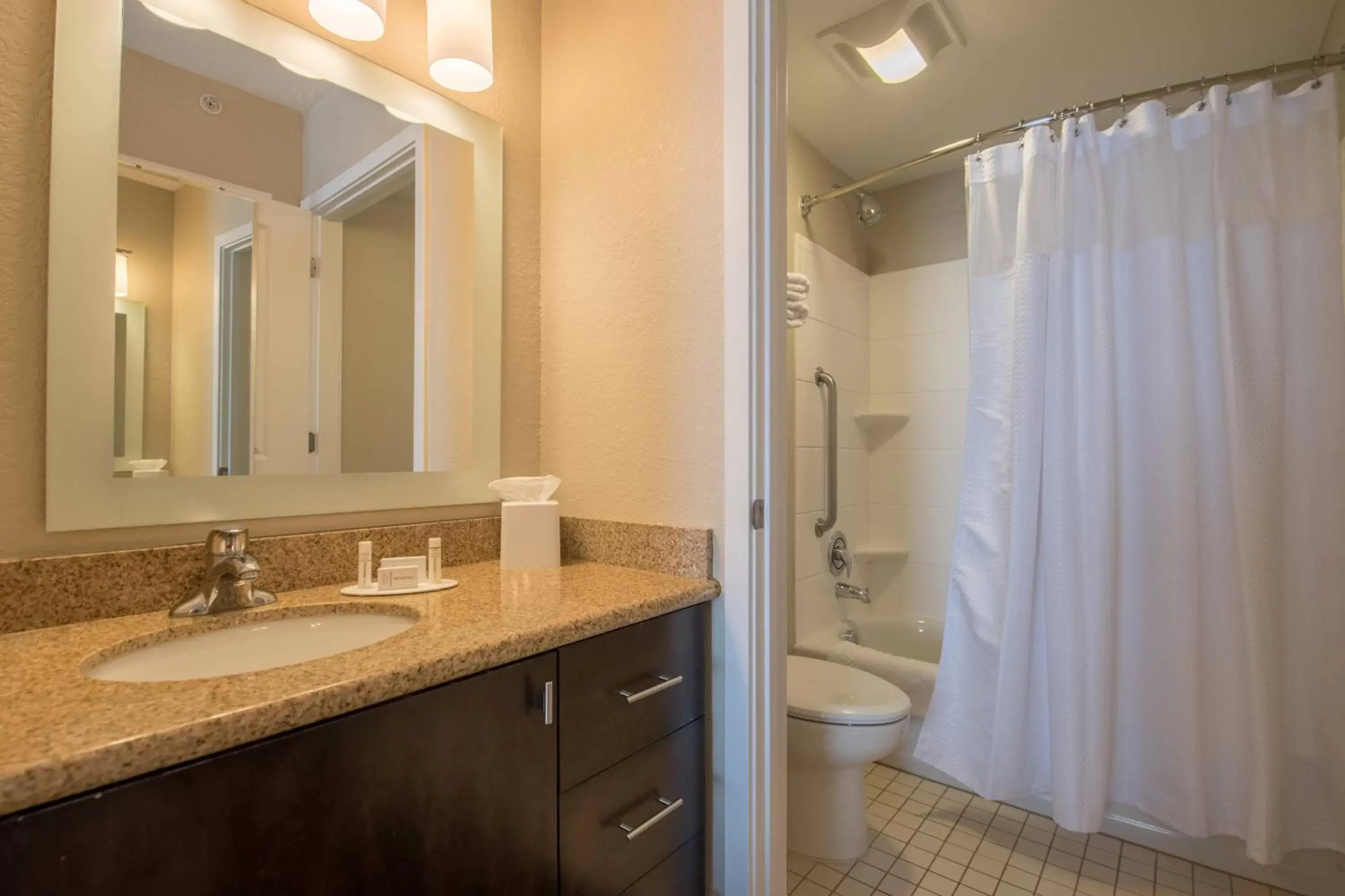 Bathroom in TownePlace Suites by Marriott Provo Orem