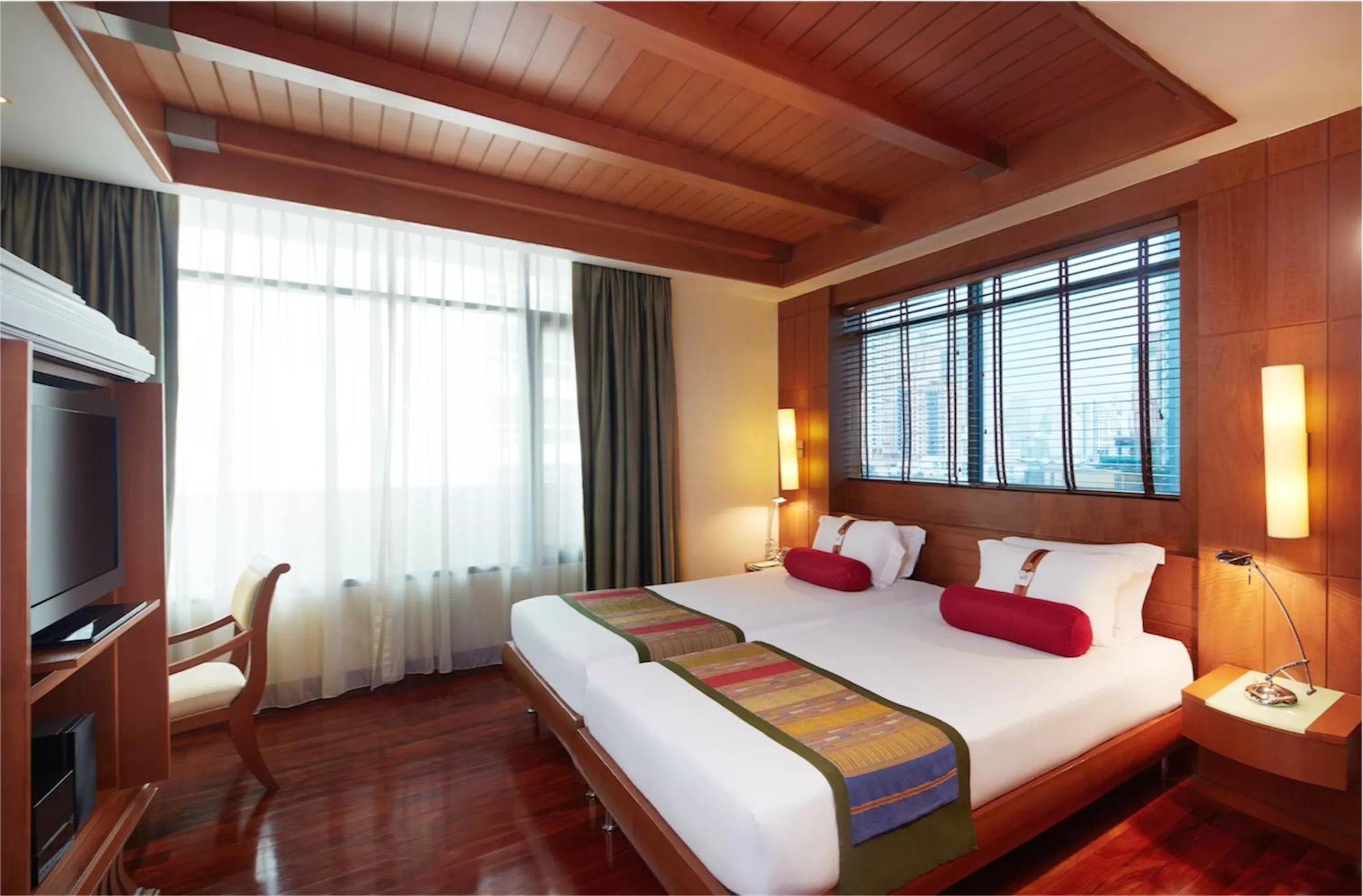 Bedroom, Bed in The Davis Bangkok