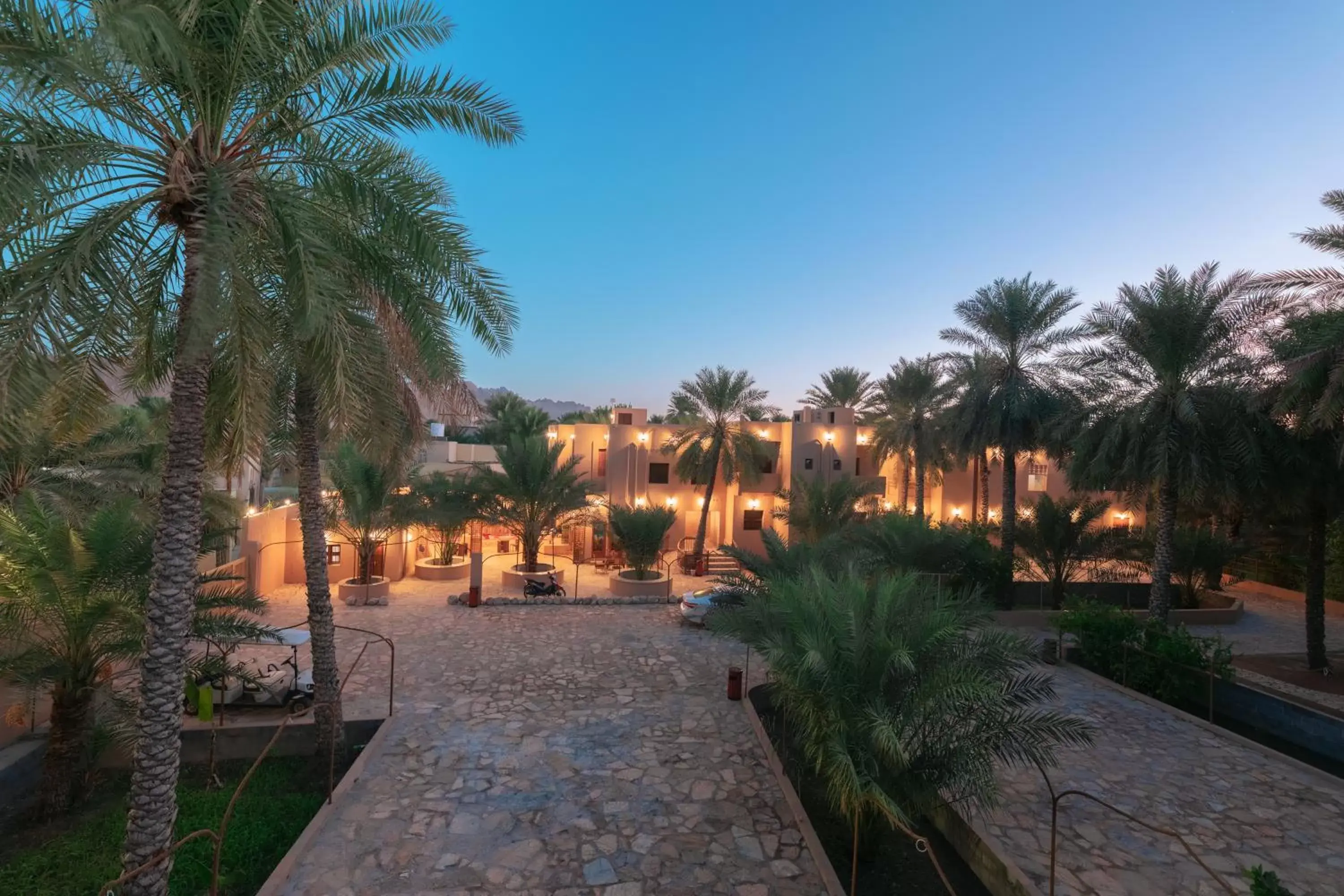Bustan inn by Alley Escape Bustan inn by Alley Escape