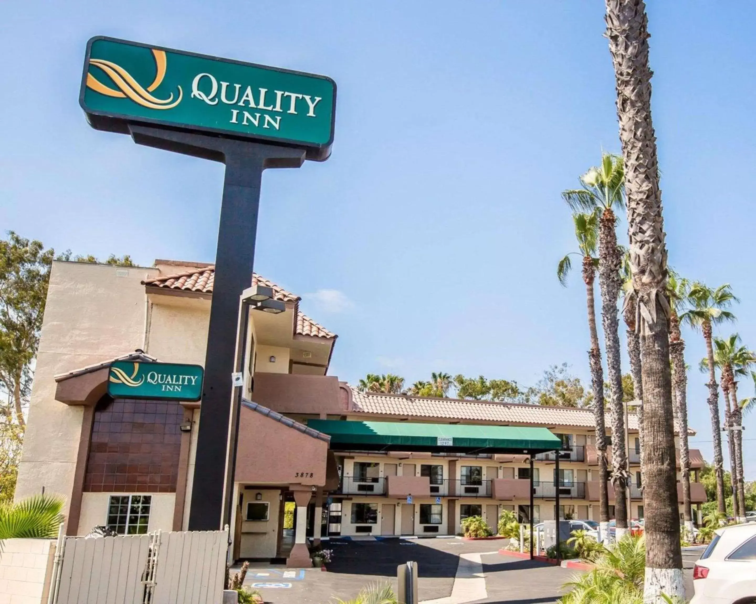 Property Building in Quality Inn San Diego I-5 Naval Base