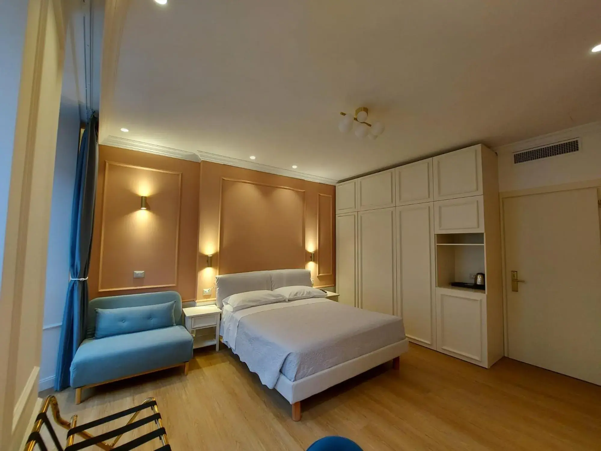 Bed in Hotel Borgovico
