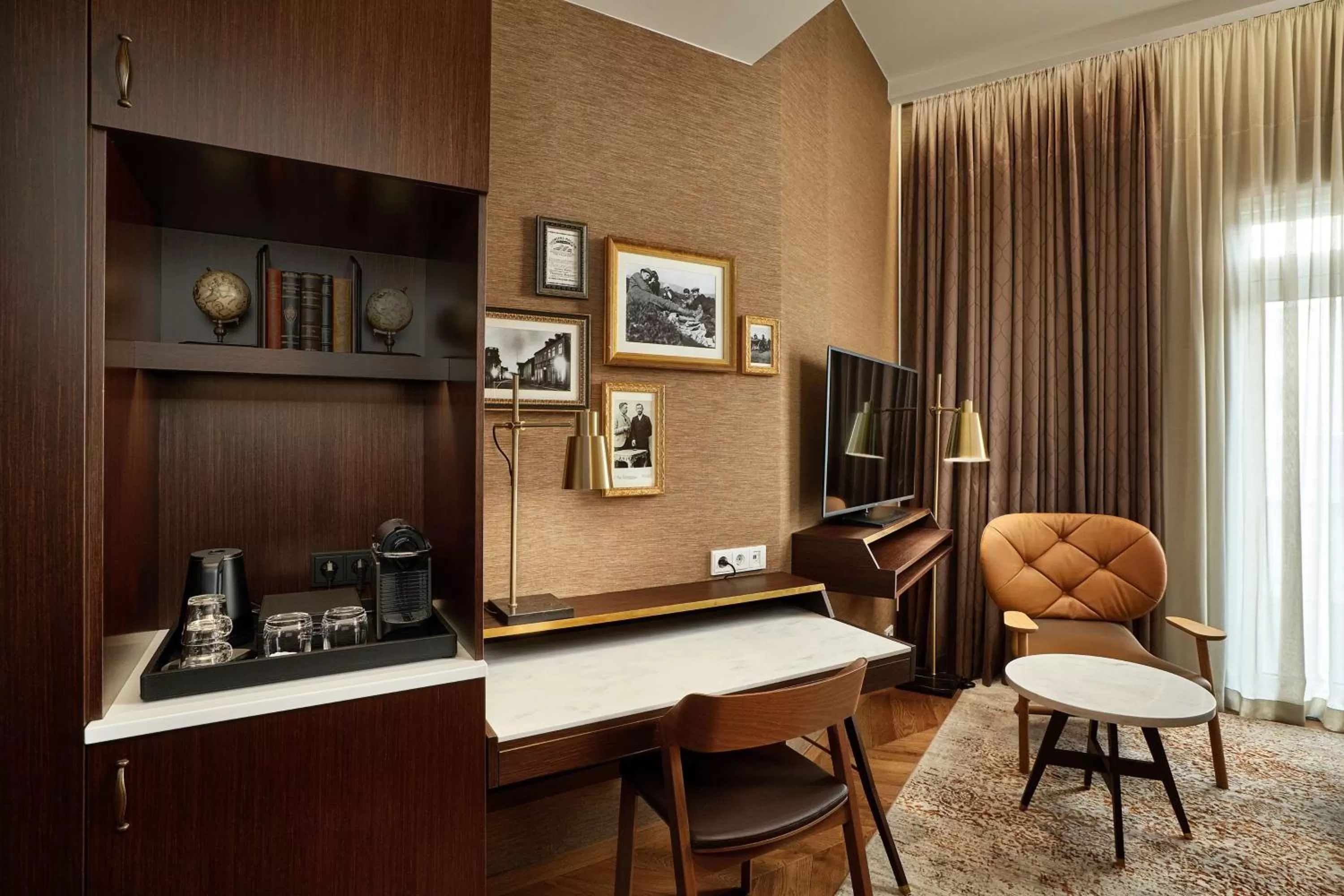 Bedroom in Reykjavik Konsulat Hotel, Curio Collection By Hilton