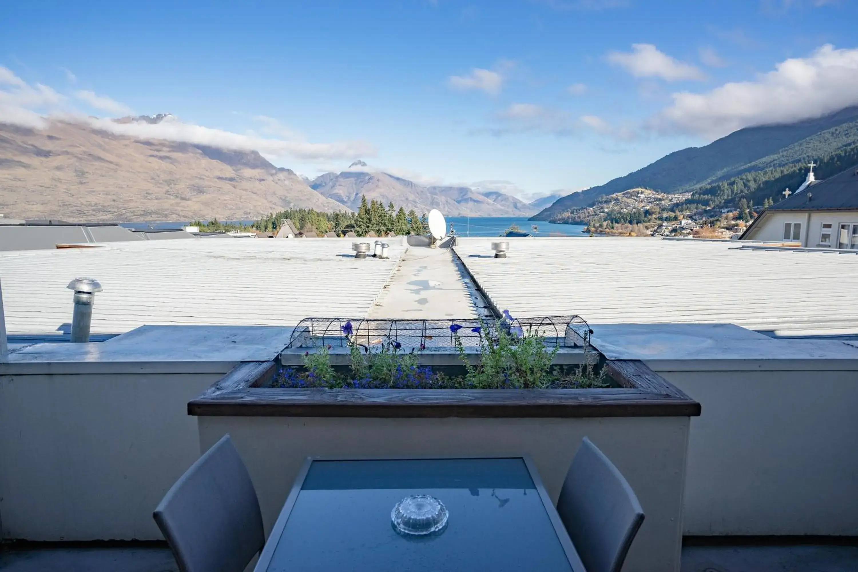 Balcony/Terrace, Mountain View in Melbourne Lodge