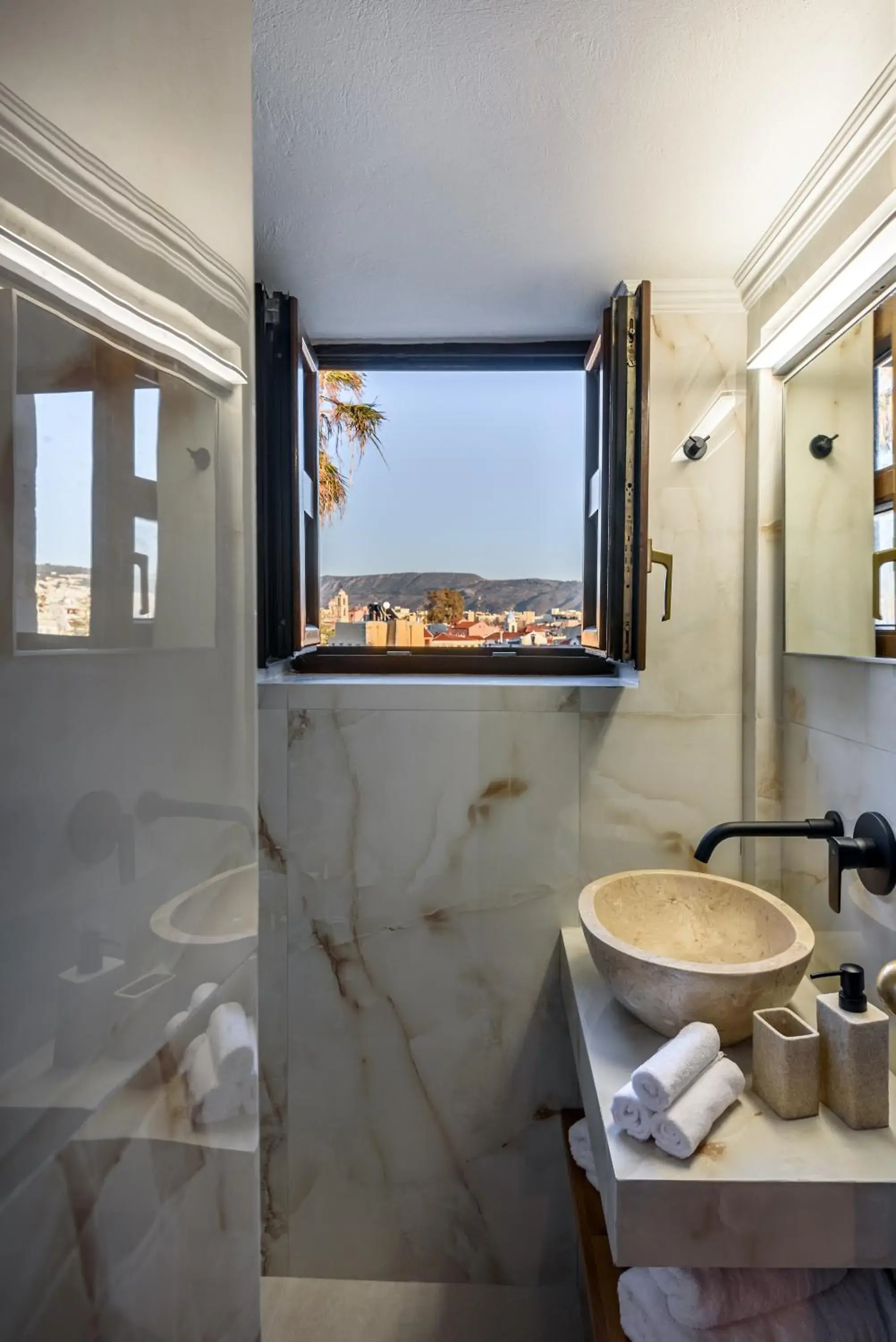 Bathroom in Porto Del Colombo Traditional Boutique Hotel