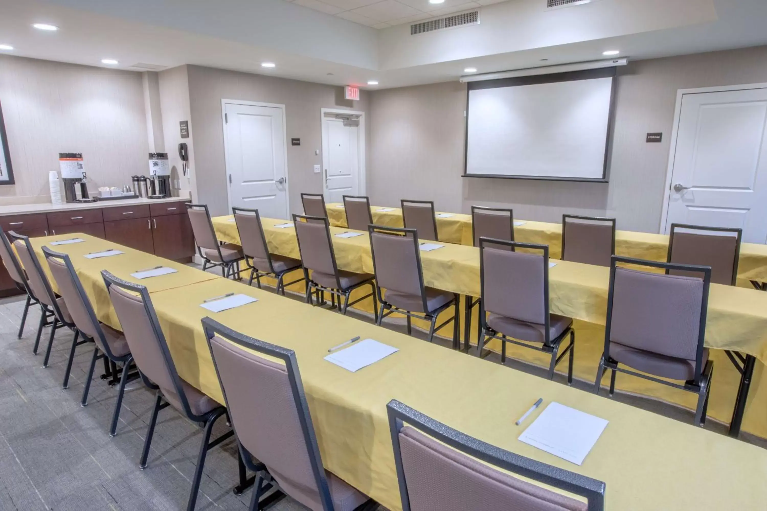 Meeting/conference room in Hampton Inn by Hilton Amesbury, MA