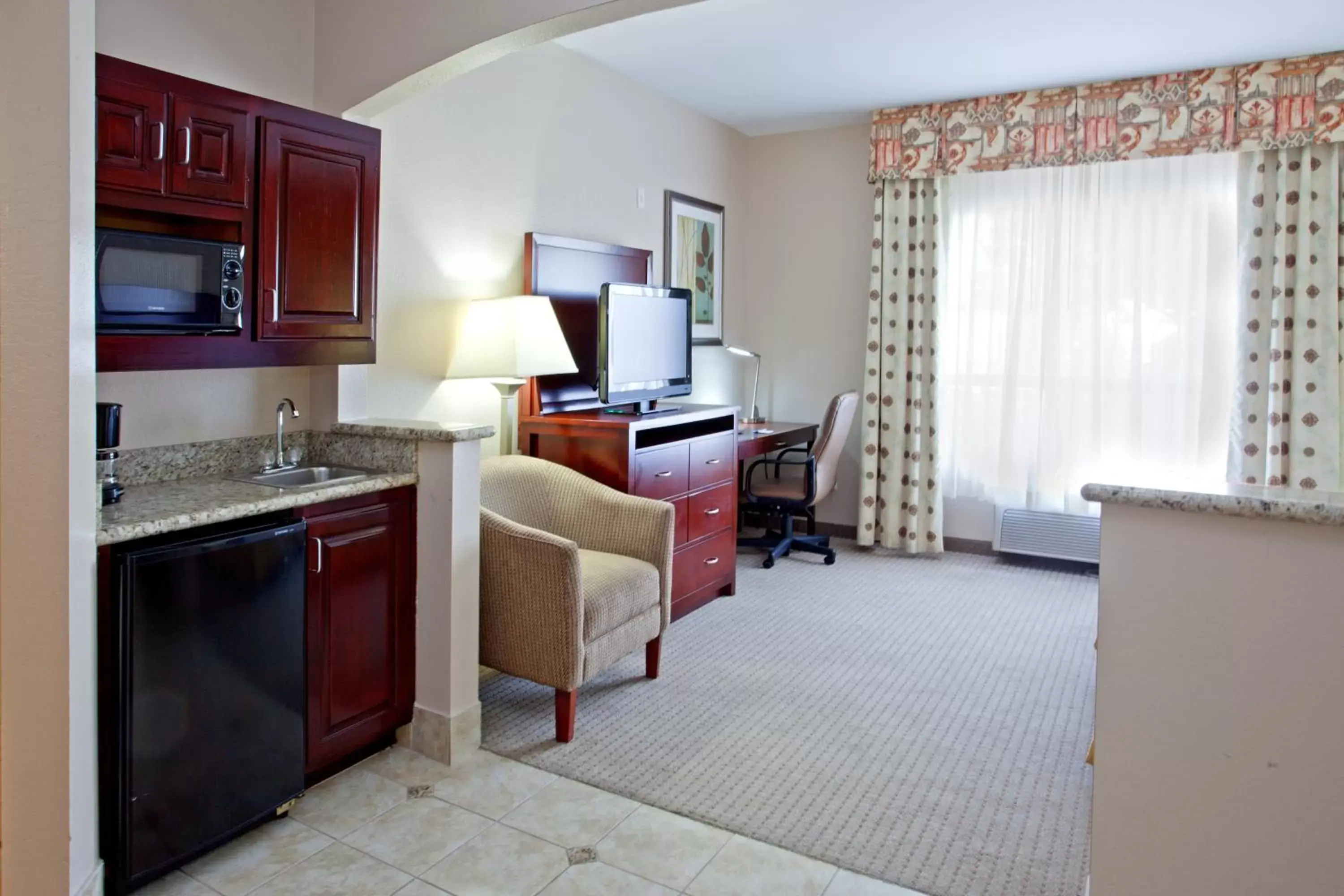 TV and multimedia, TV/Entertainment Center in Holiday Inn Express & Suites College Station, an IHG Hotel