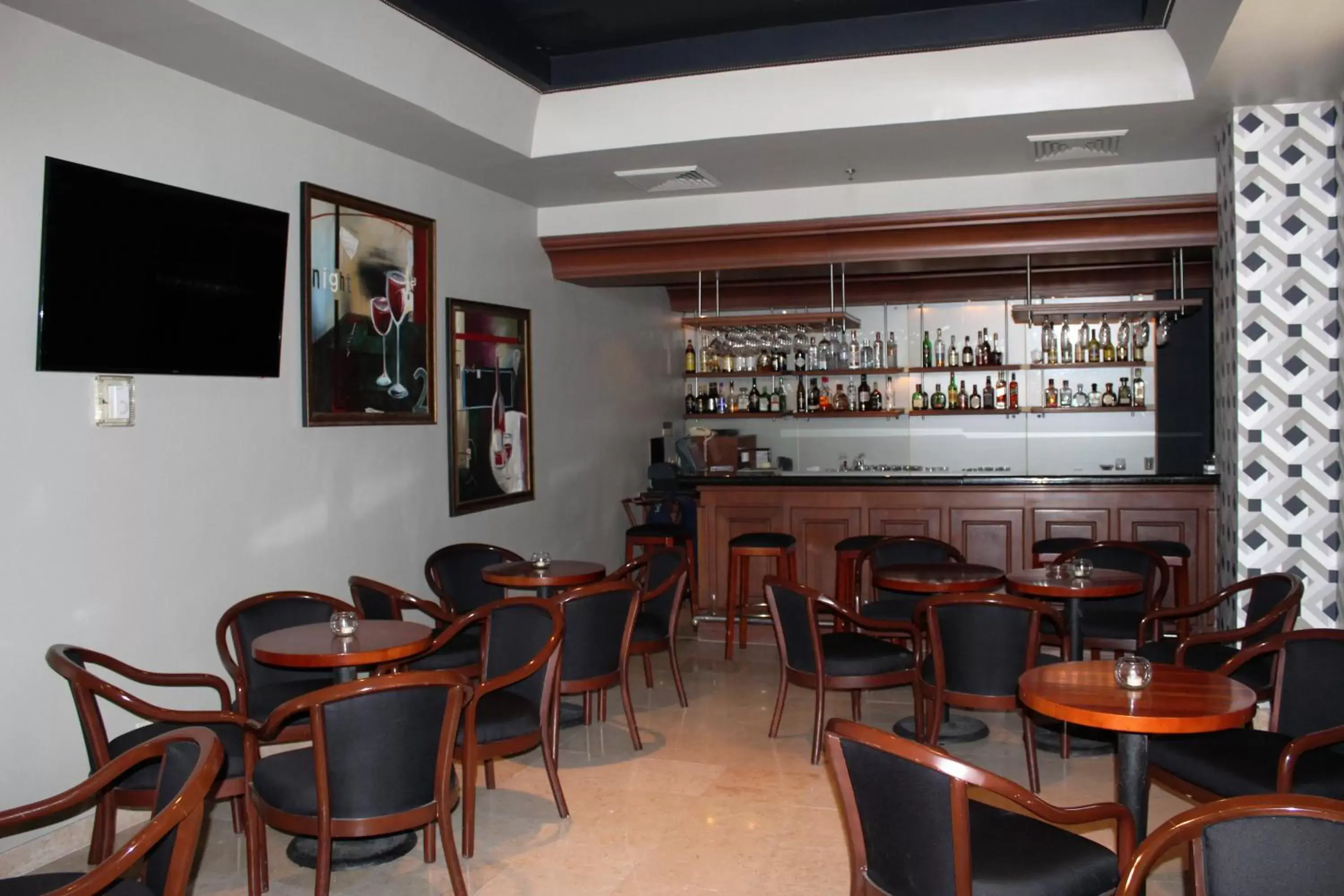 Lounge or bar in Best Western PLUS Los Mochis Lounge or bar in Best Western PLUS Los Mochis