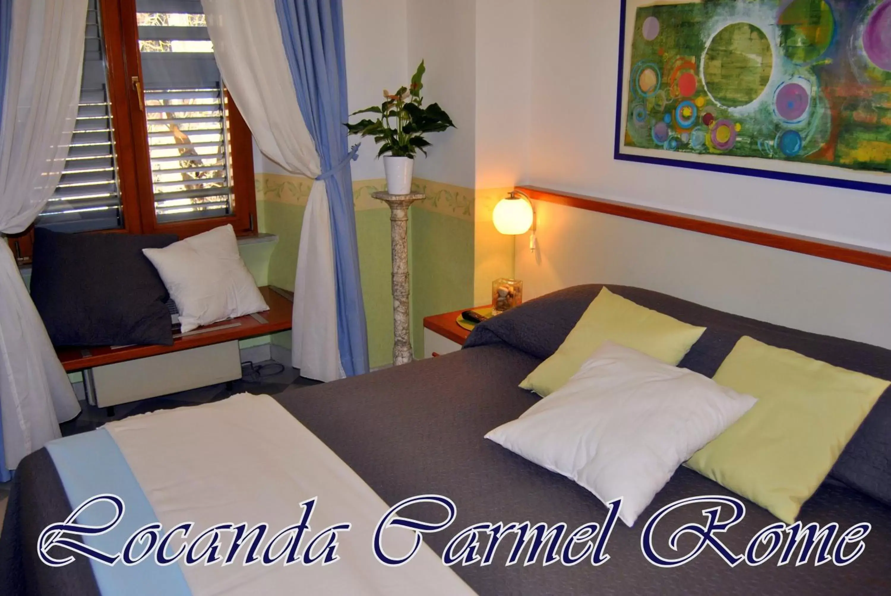 Double Room with Private External Bathroom in Hotel Carmel