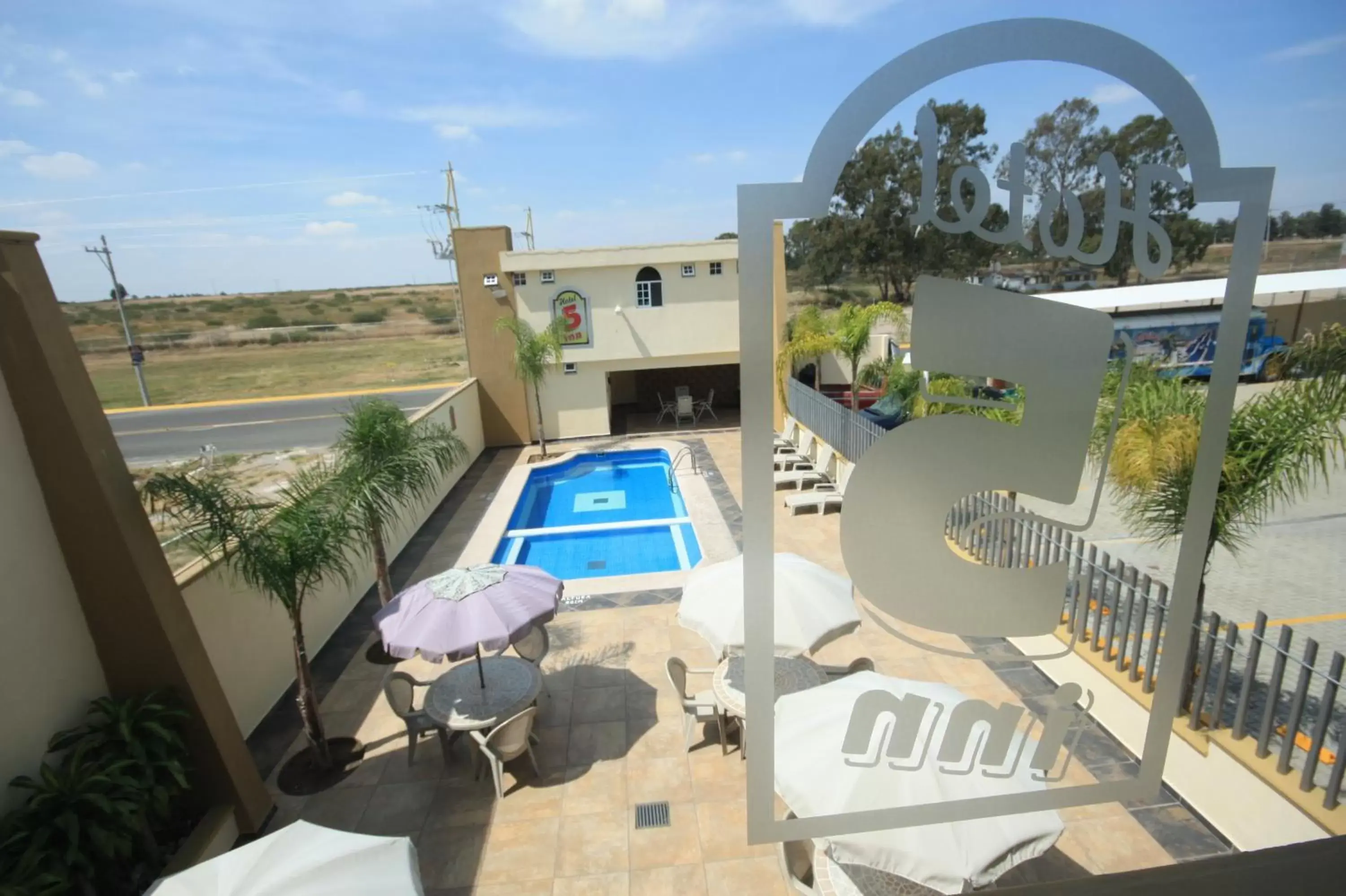 Pool View in Hotel 5 inn