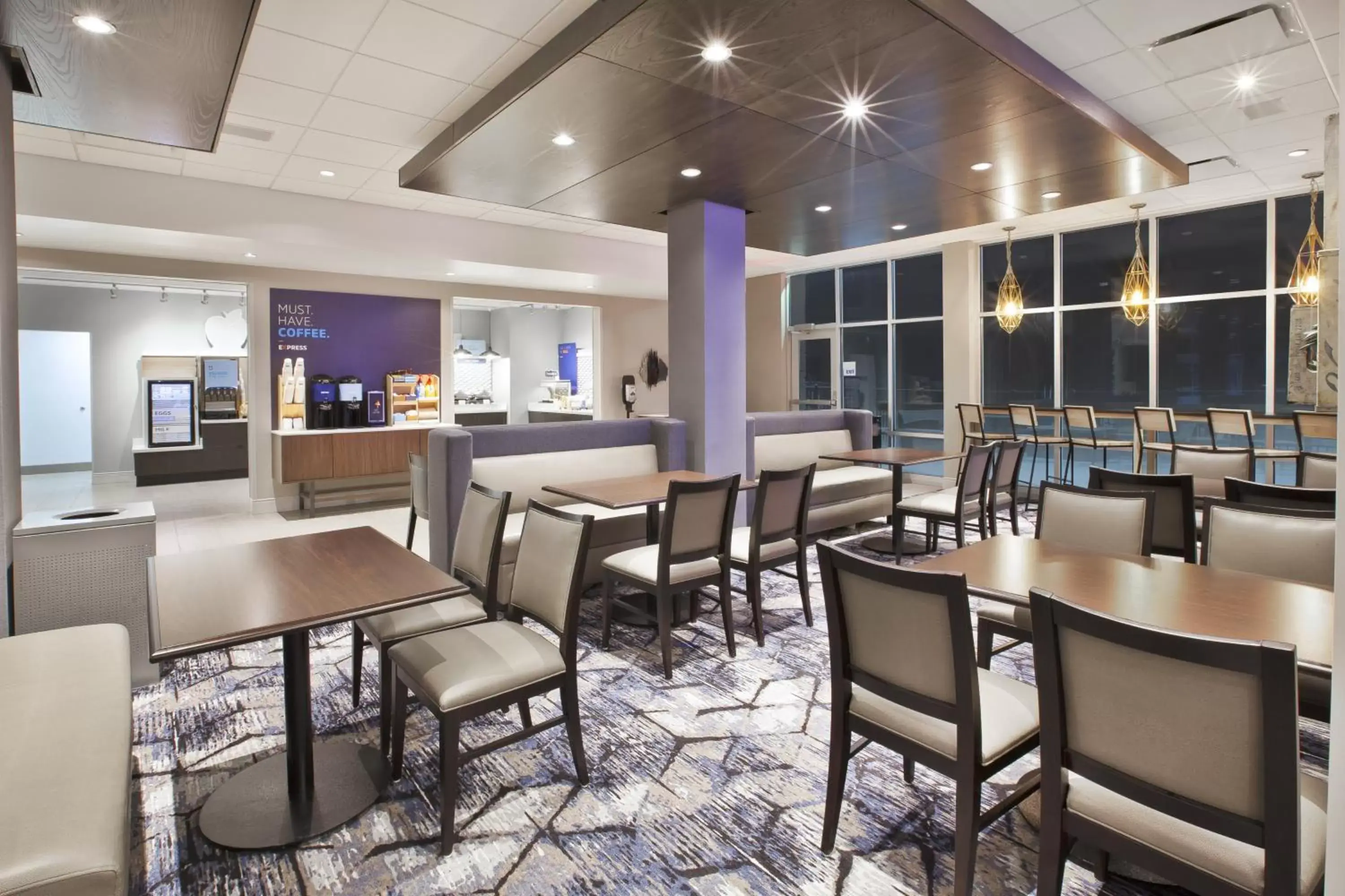 Breakfast, Restaurant/Places to Eat in Holiday Inn Express & Suites - Okemos - University Area, an IHG Hotel