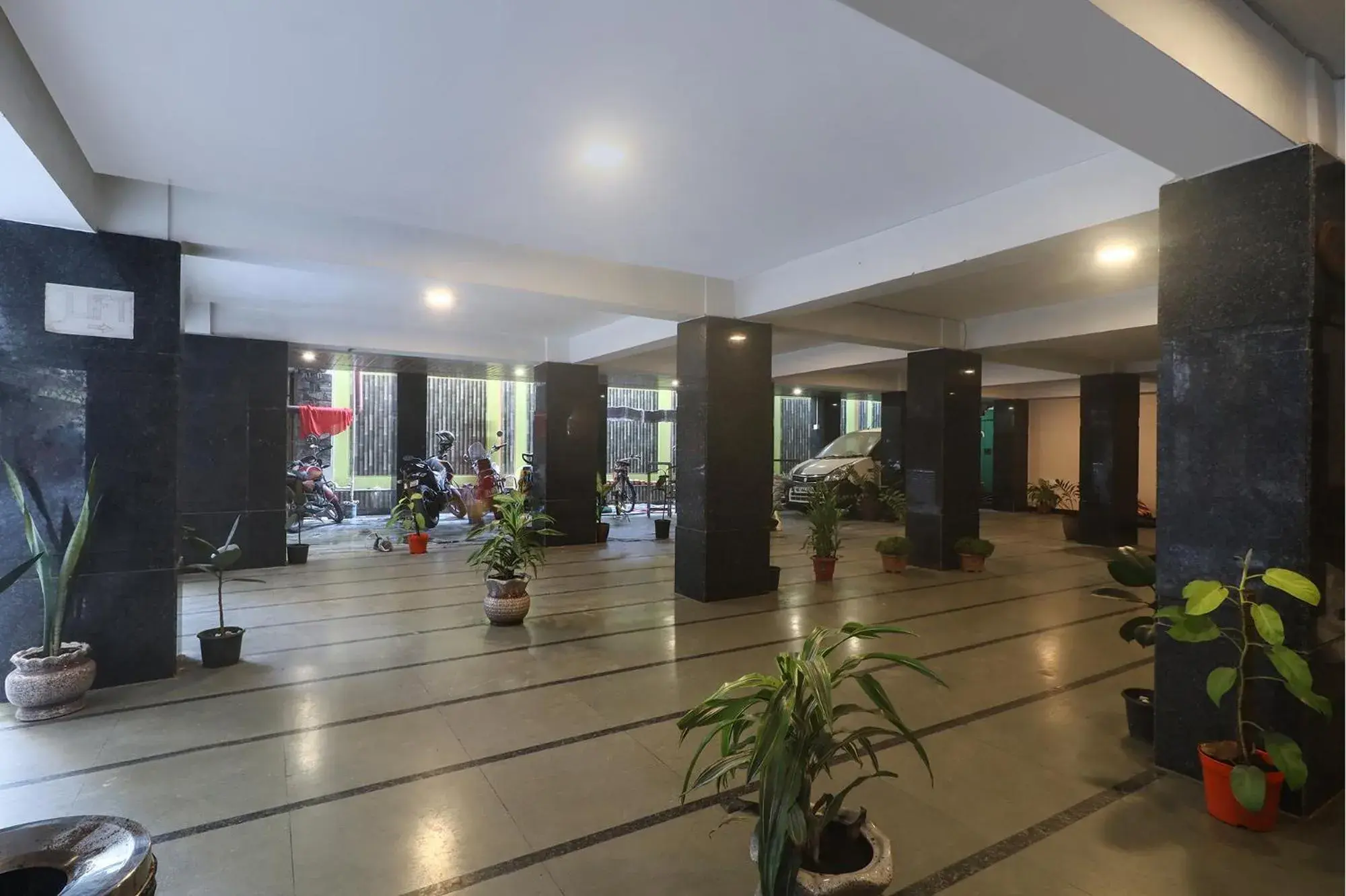 Parking, Lobby/Reception in FabExpress Ganpati 2