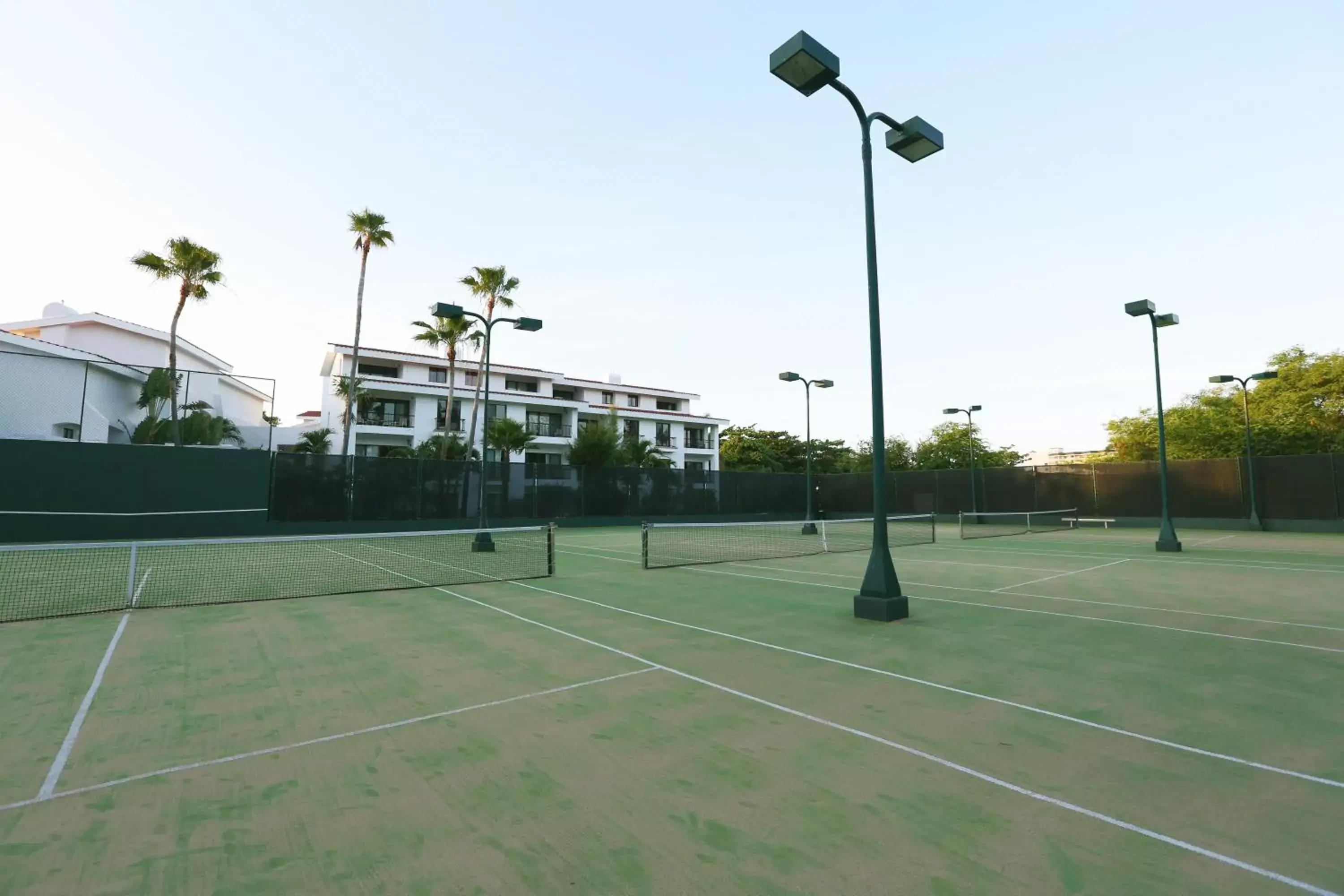 Tennis court, Tennis/Squash in The Royal Cancun - All Suites Resort