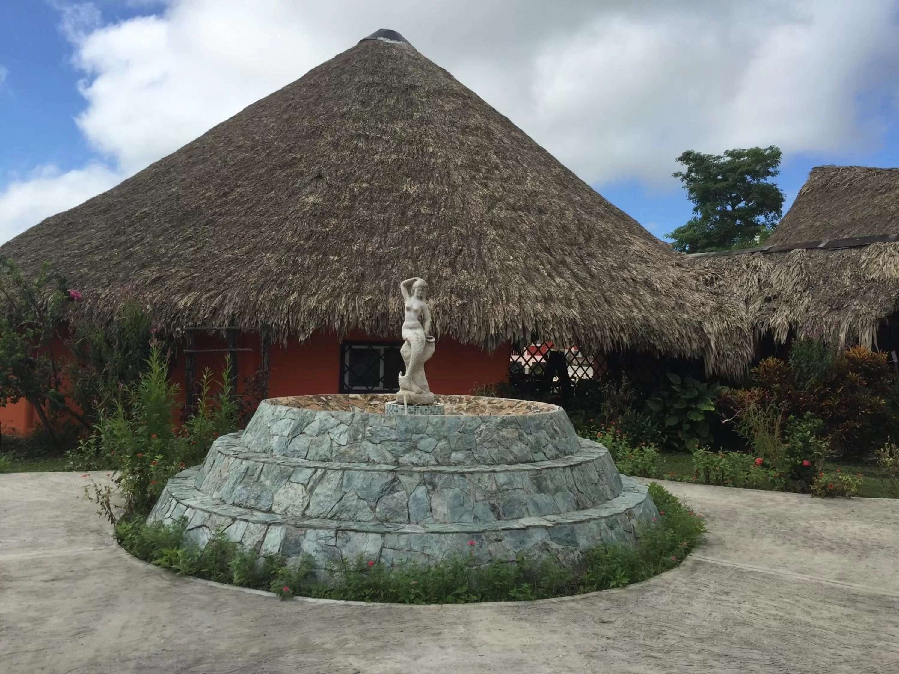 Facade/entrance in Lamanai Hotel & Marina