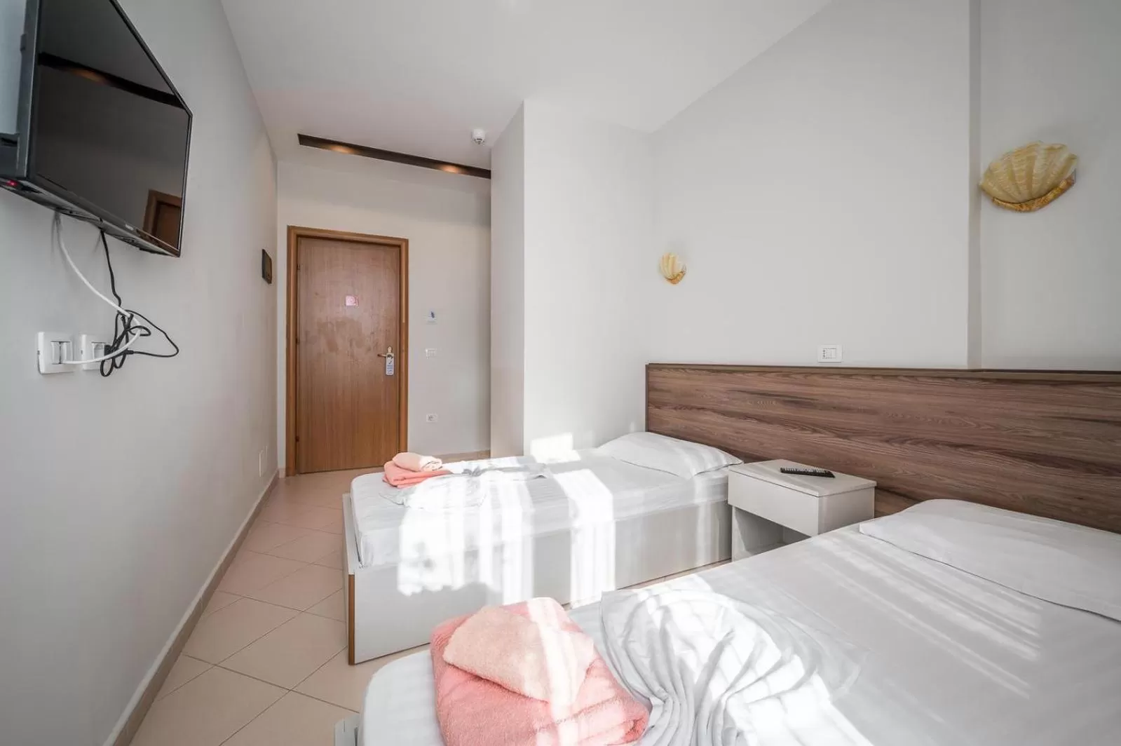 Bedroom, Bed in Hotel Kamomil