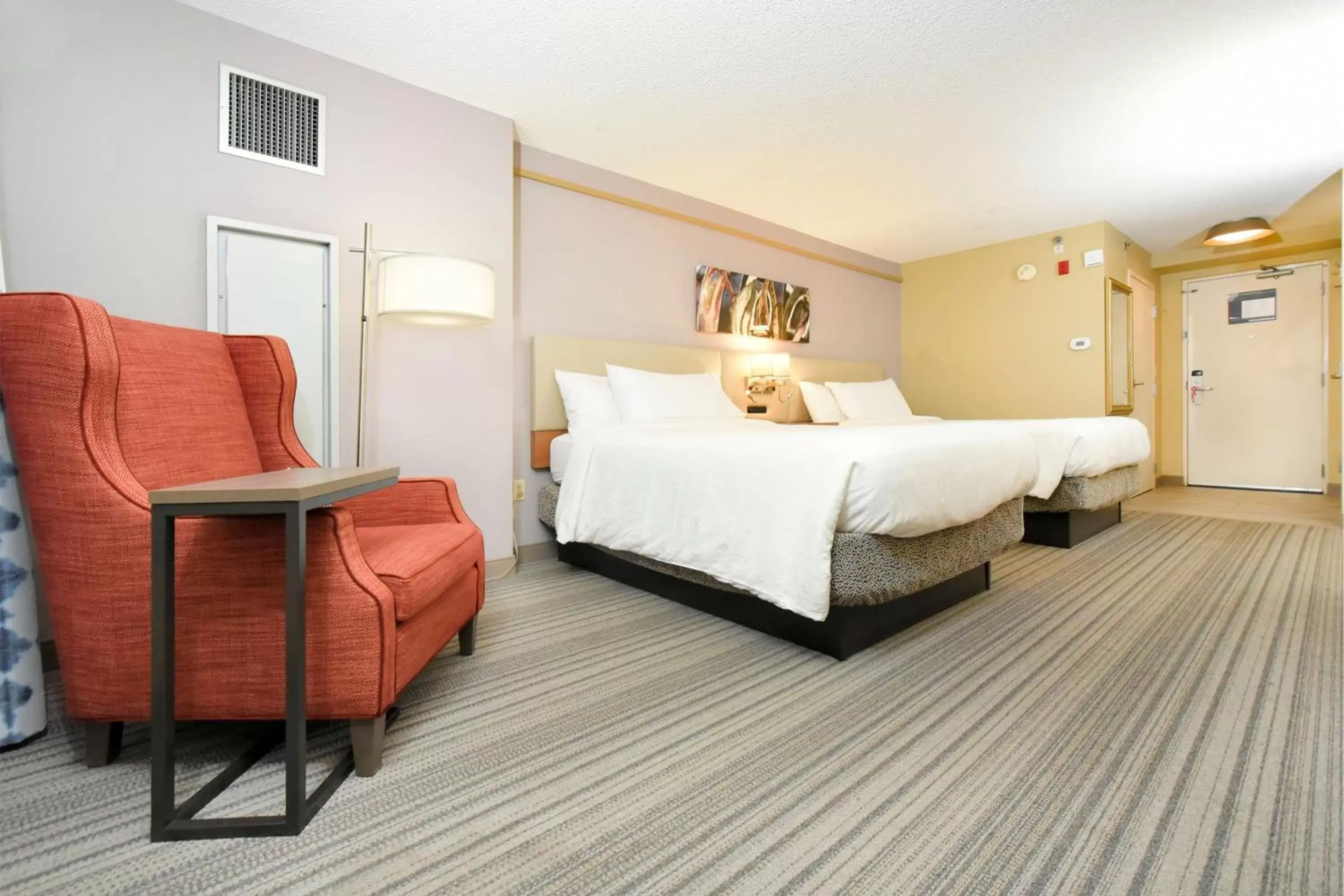 Bed in Hilton Garden Inn Saratoga Springs