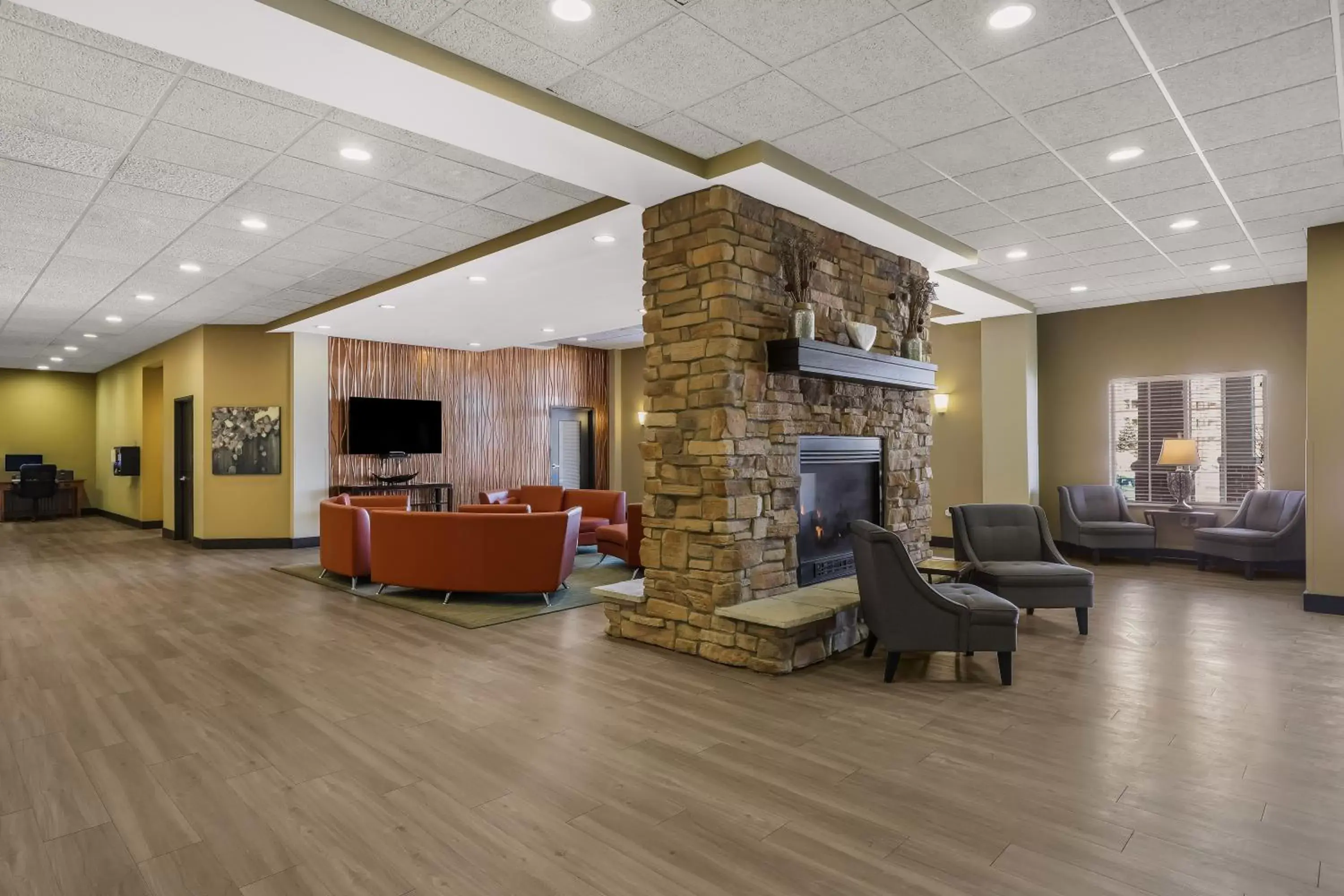 Lobby or reception, Lobby/Reception in MainStay Suites Fitchburg - Madison