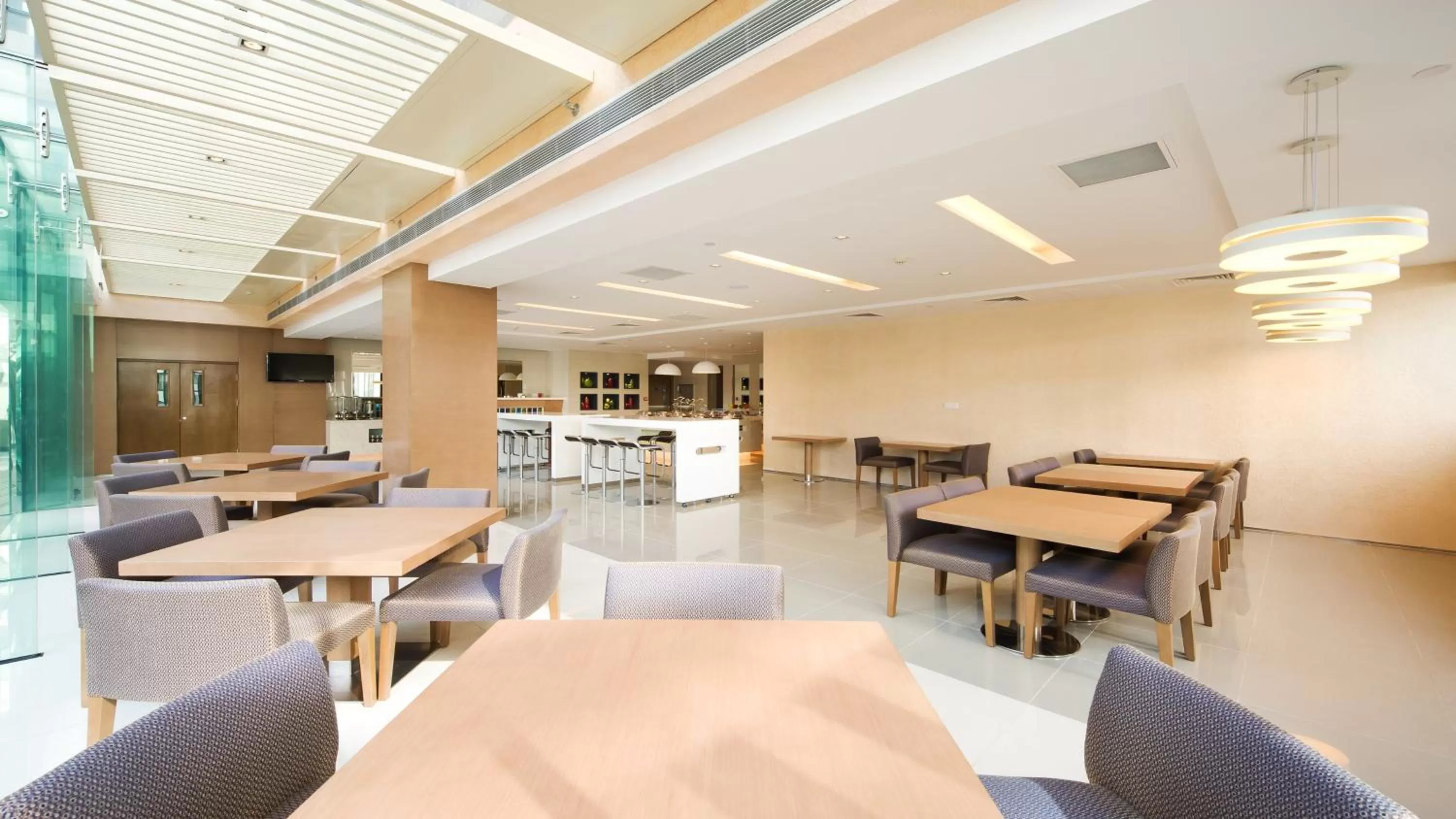 Restaurant/places to eat in Holiday Inn Express Beijing Airport Zone, an IHG Hotel