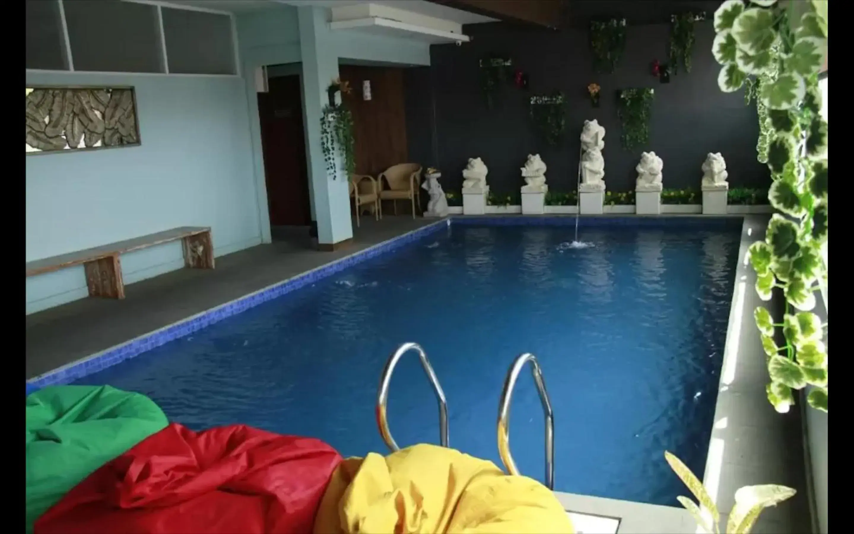 Swimming Pool in Duo Legian Hotel